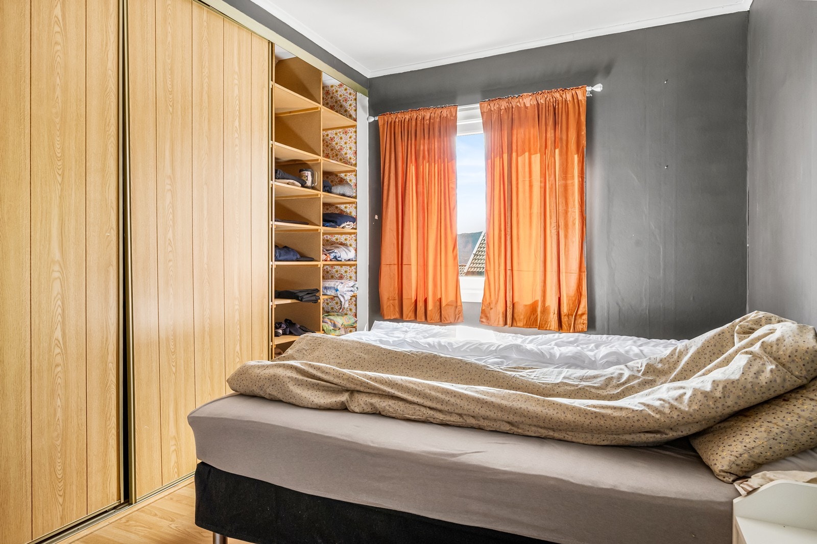 Soverom. Galleribilde