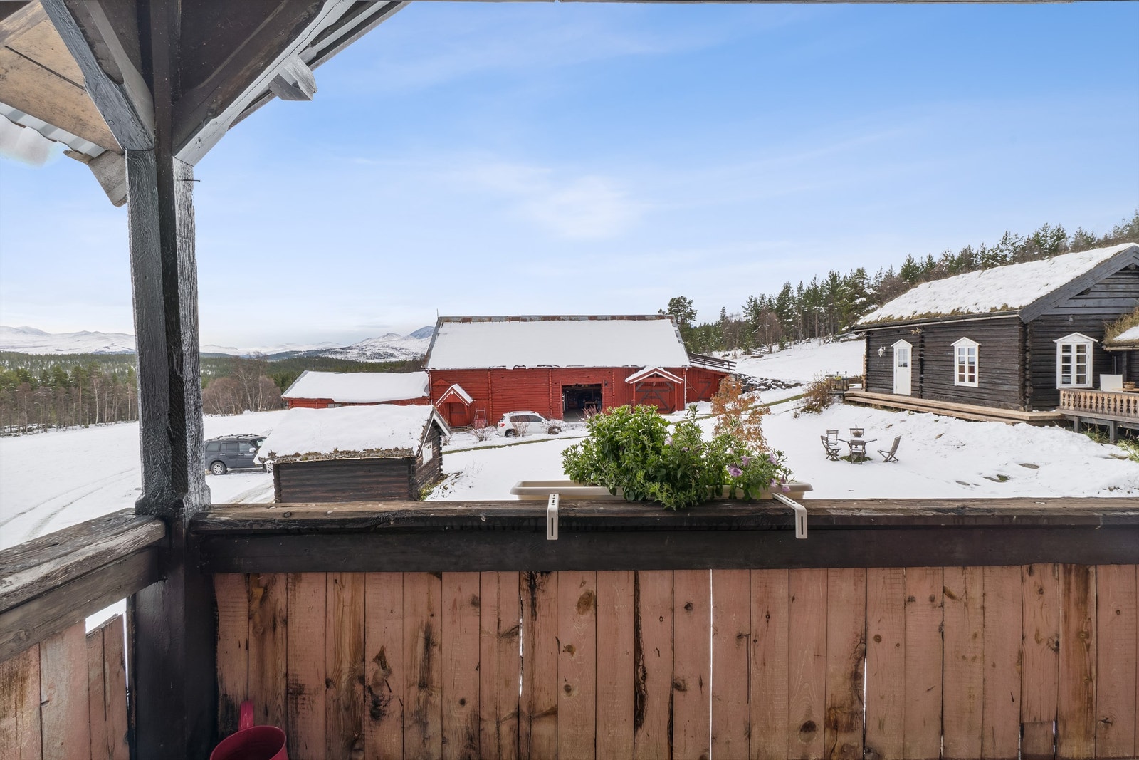 Veranda på gammelstua Galleribilde