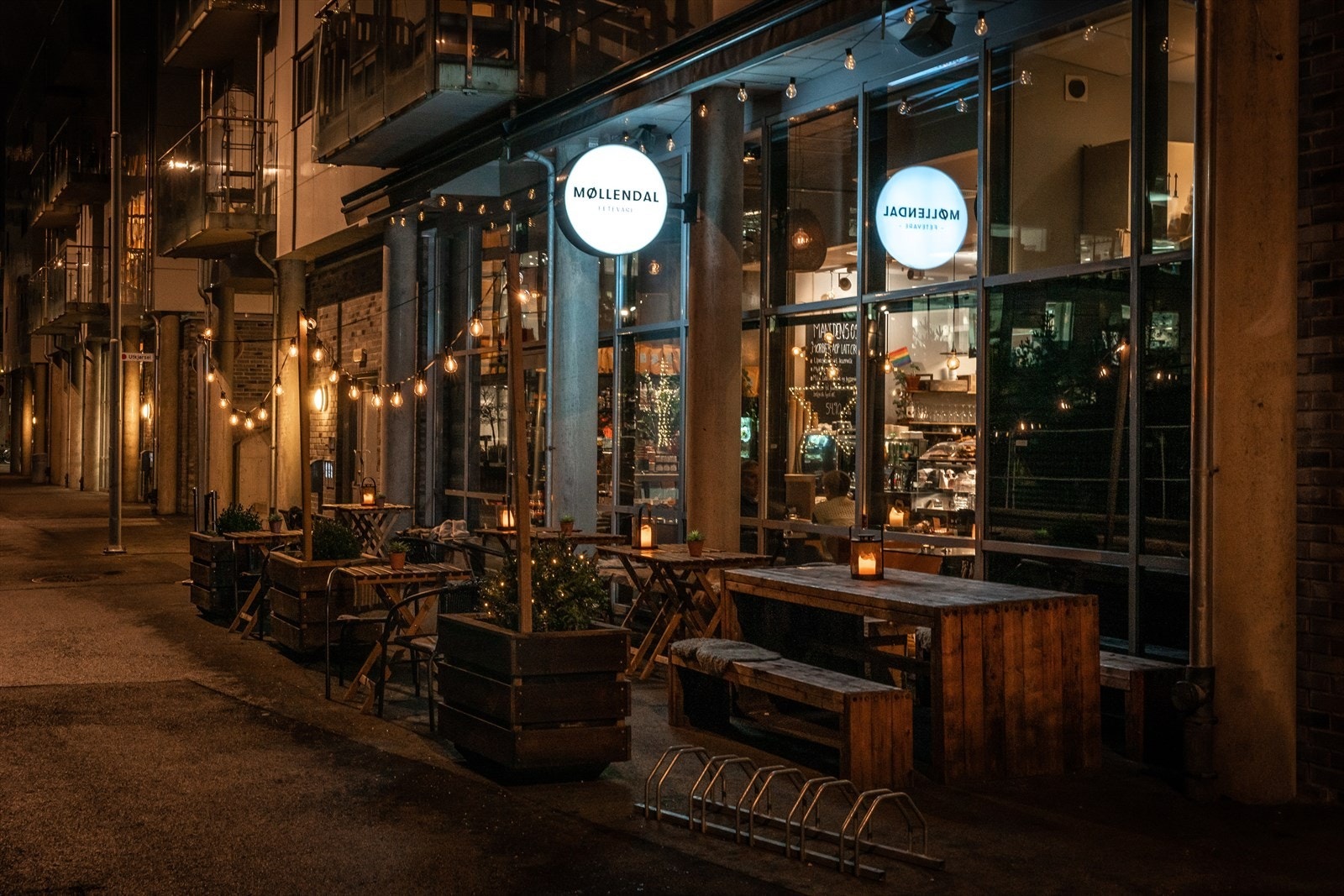 - Et nydelig nærområde. Unn deg en pizza eller noe bakst på Møllendal fetvare - Galleribilde