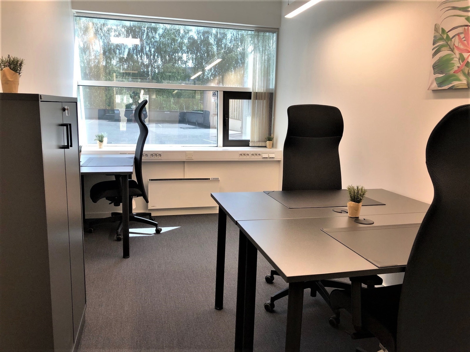 House of Business
Vi har kontorløsningen for deg!
Kun trygge cellekontorer og hyggelig miljø. Galleribilde