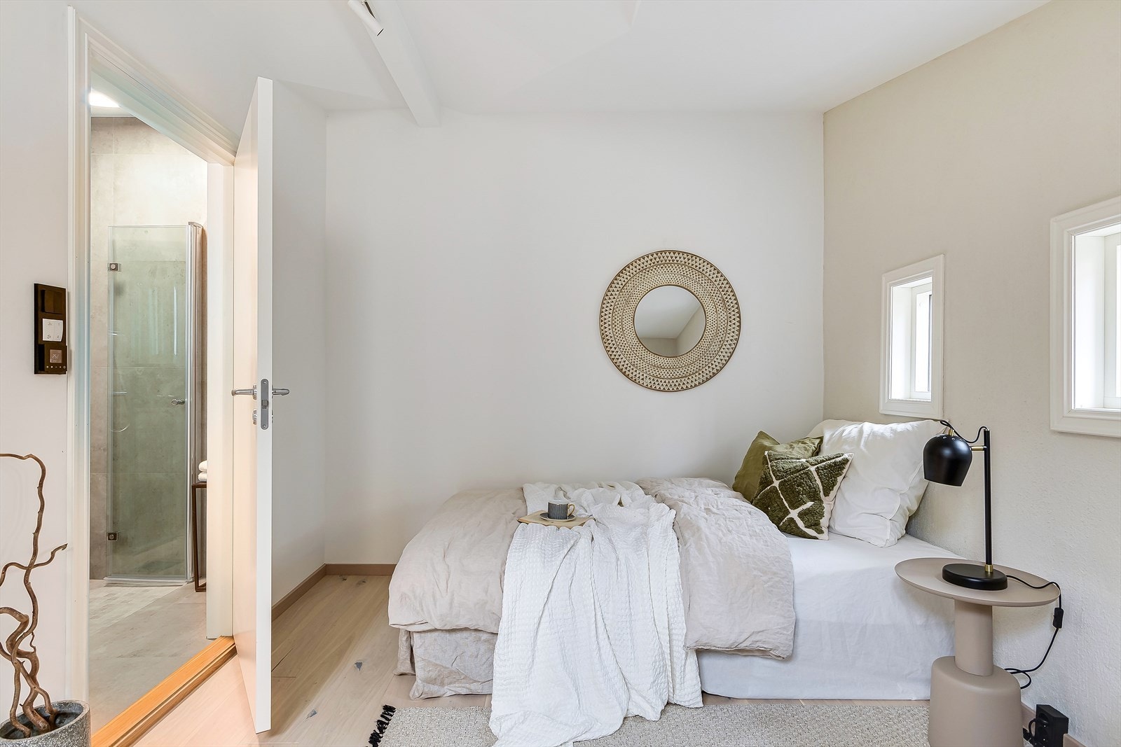 Baderommet ligger ved soverommet i 2.etasje. Galleribilde