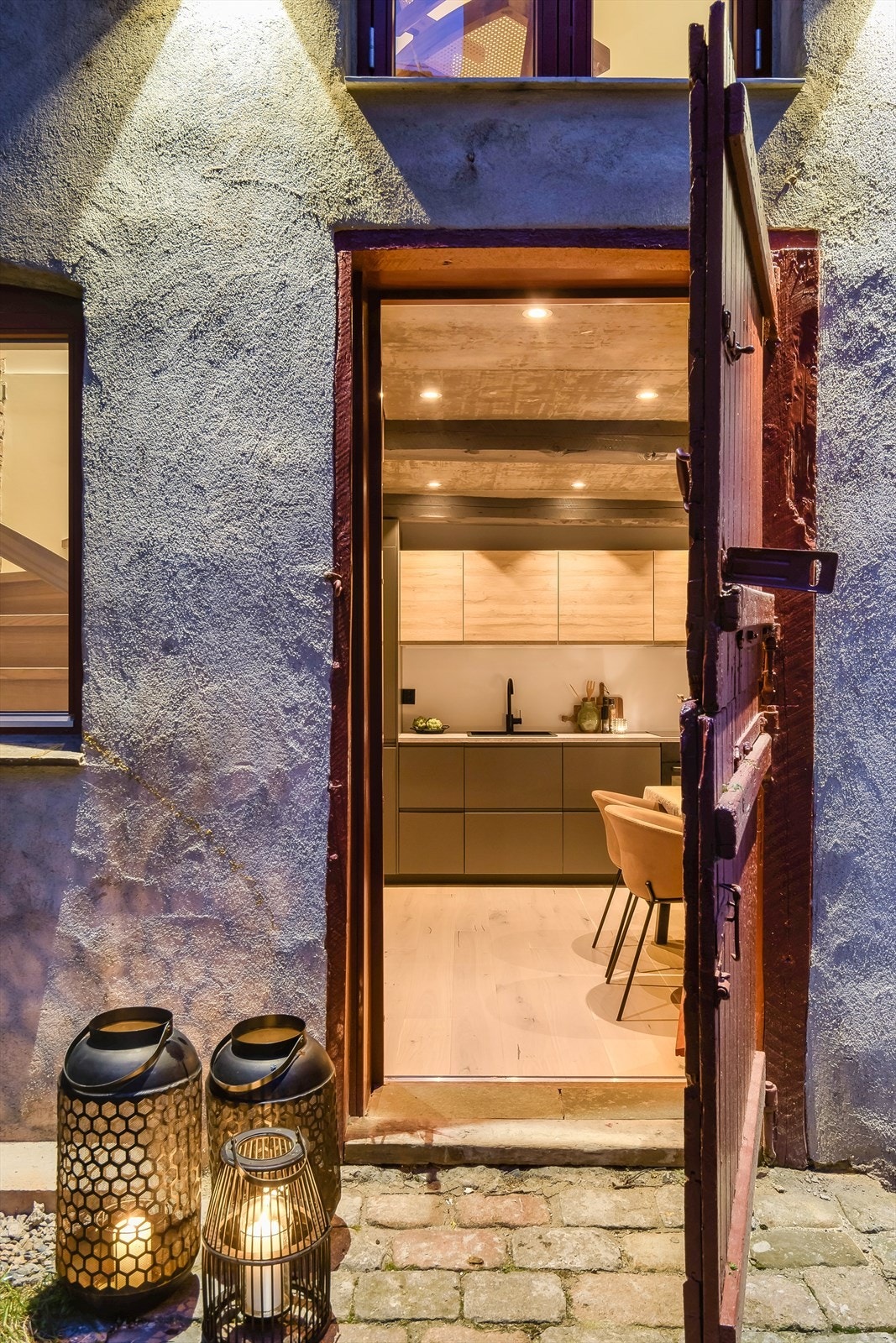 Velkommen inn i denne flotte, unike eneboligen - Her ligger du svært rolig til og gjemt bra bystøy. Galleribilde