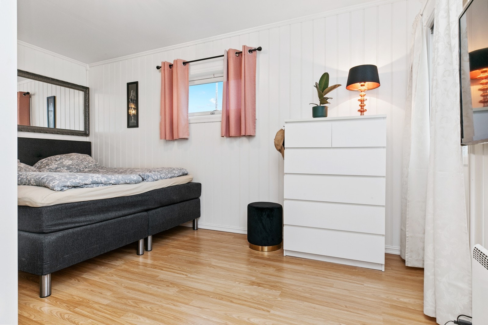 I fra soverommet er det utgang til uteplassen Galleribilde