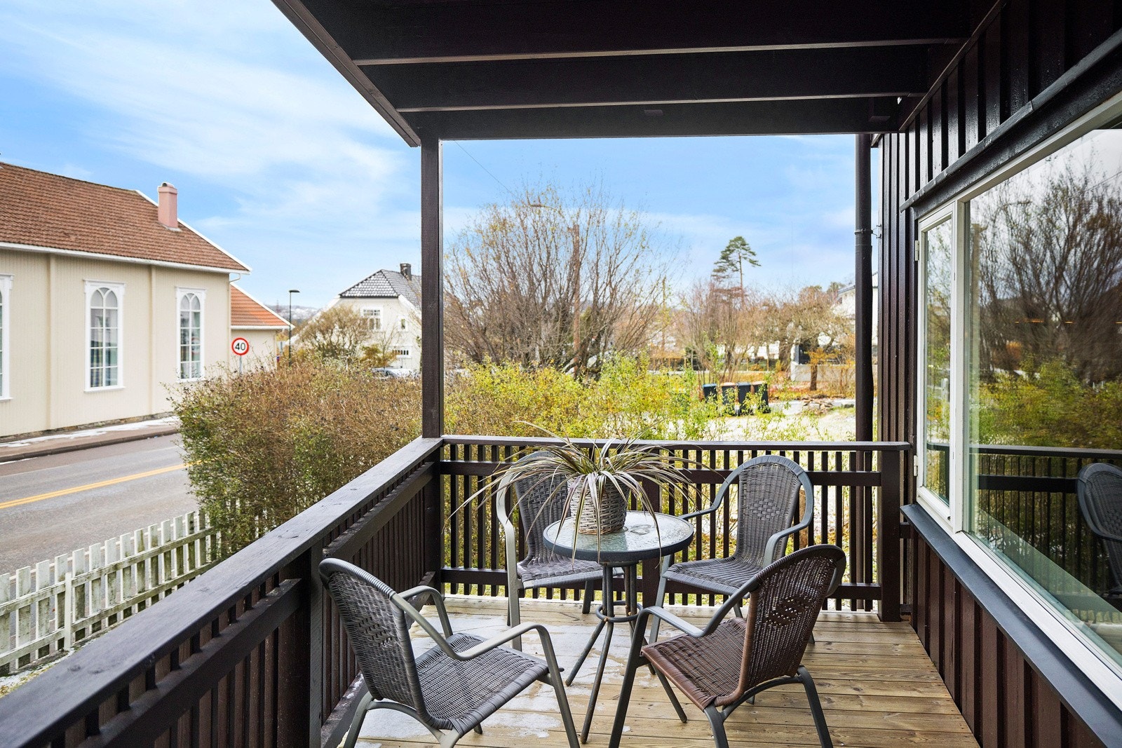Vestvendt terrasse Galleribilde