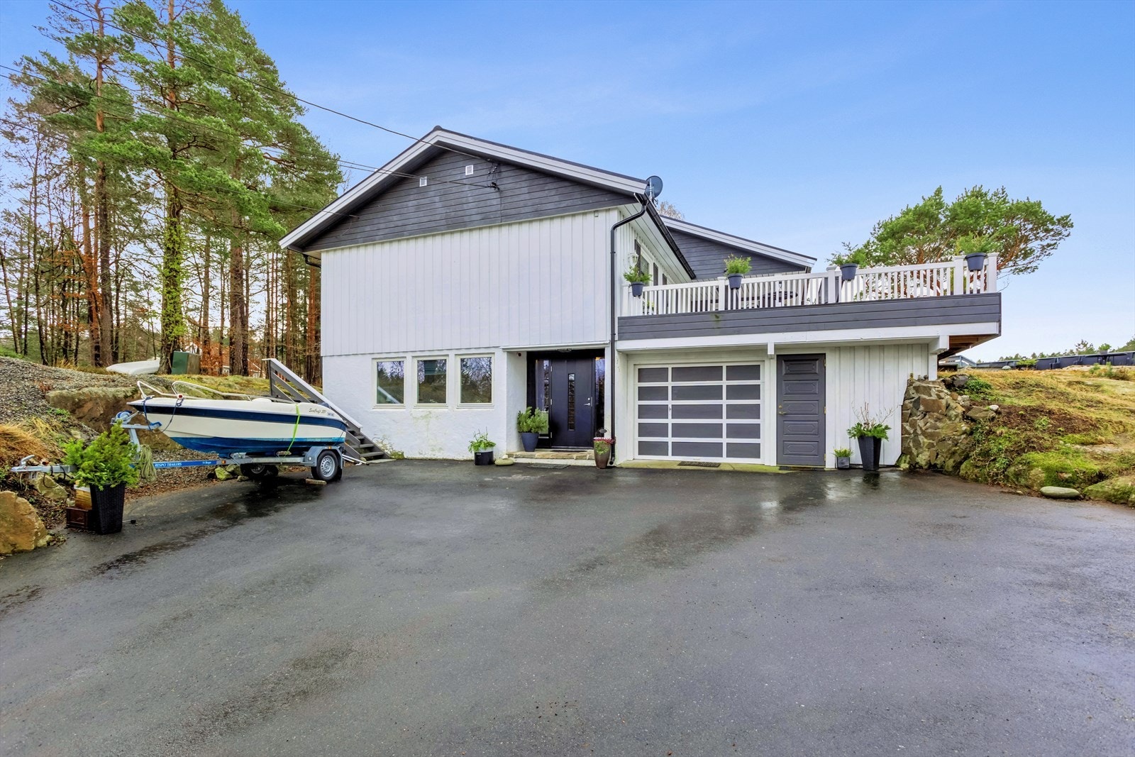 Bra med parkeringsplass på egen tomt. Galleribilde