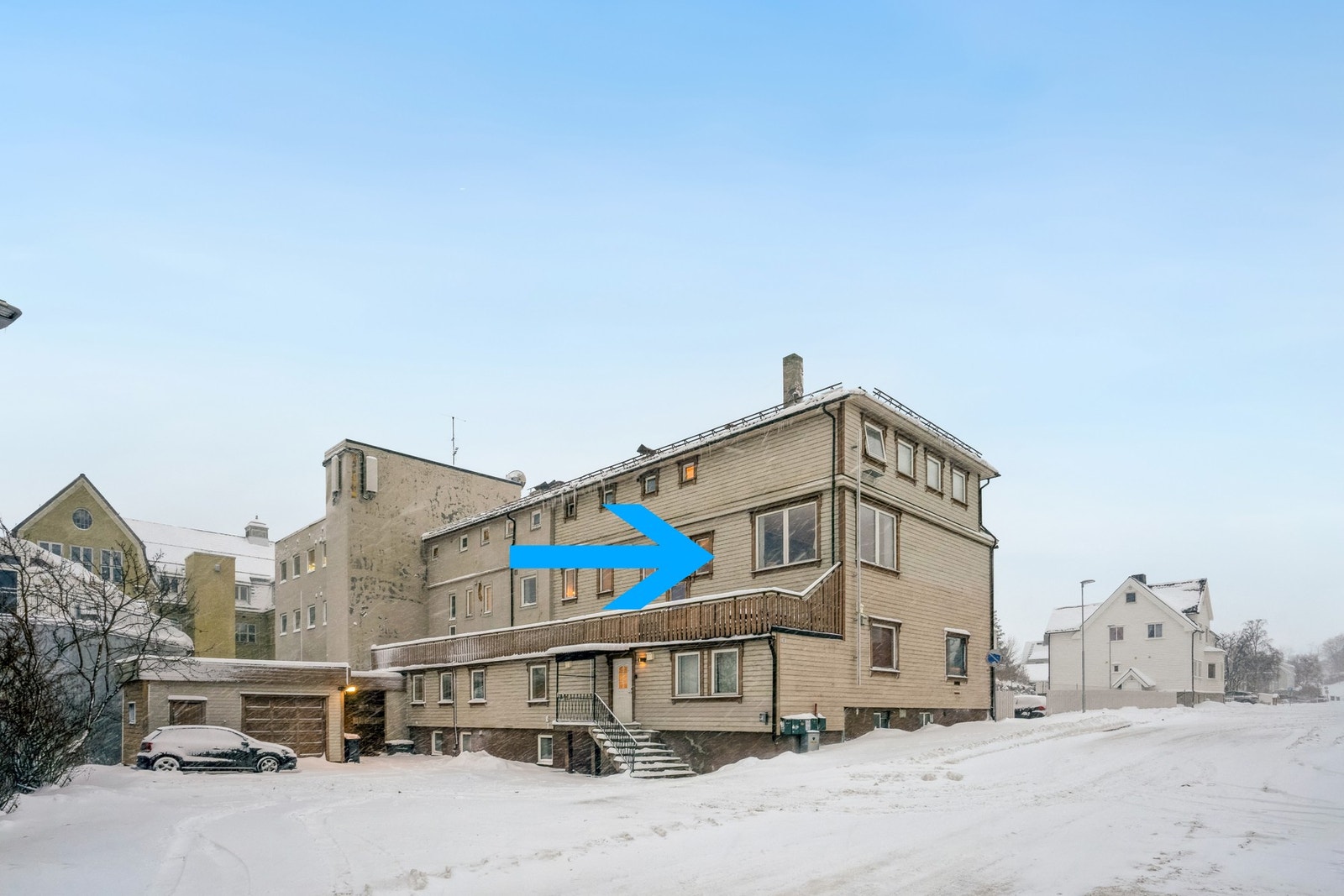 Fasade - Gjennomgående endeleilighet i byggets 2. etasje Galleribilde