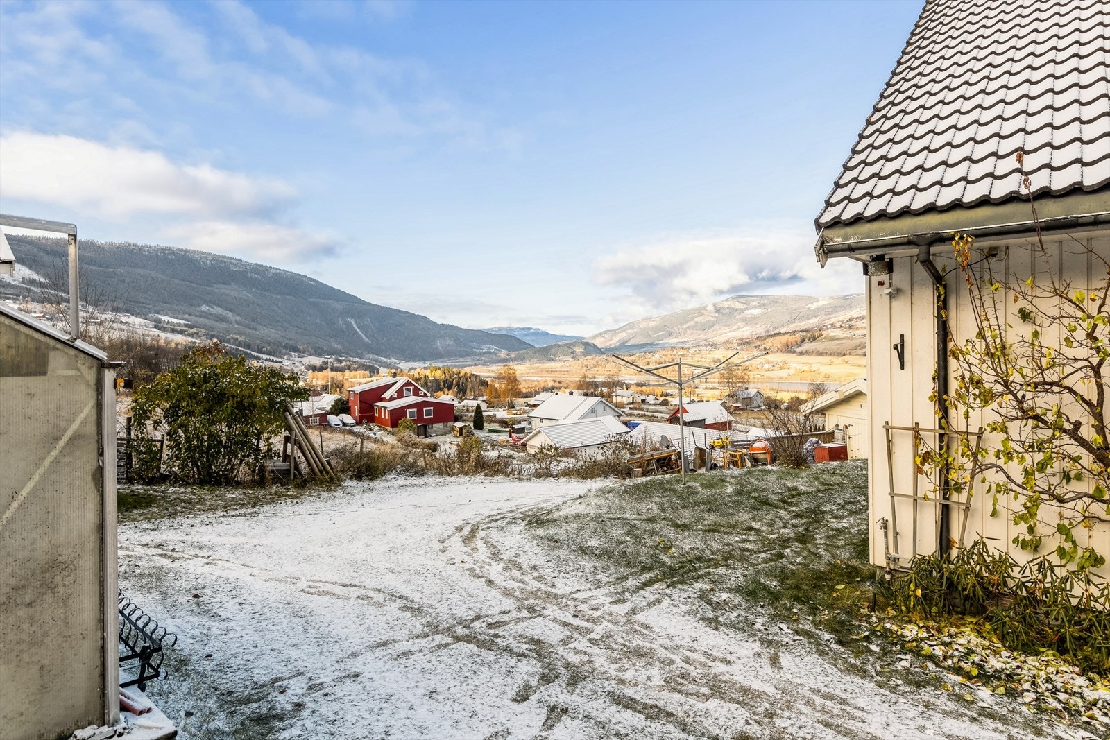 Utsikt fra eiendommen. Galleribilde