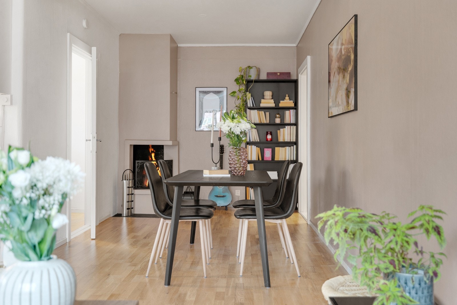 Stor spisebordsgruppe finner også sin naturlige plass. Galleribilde