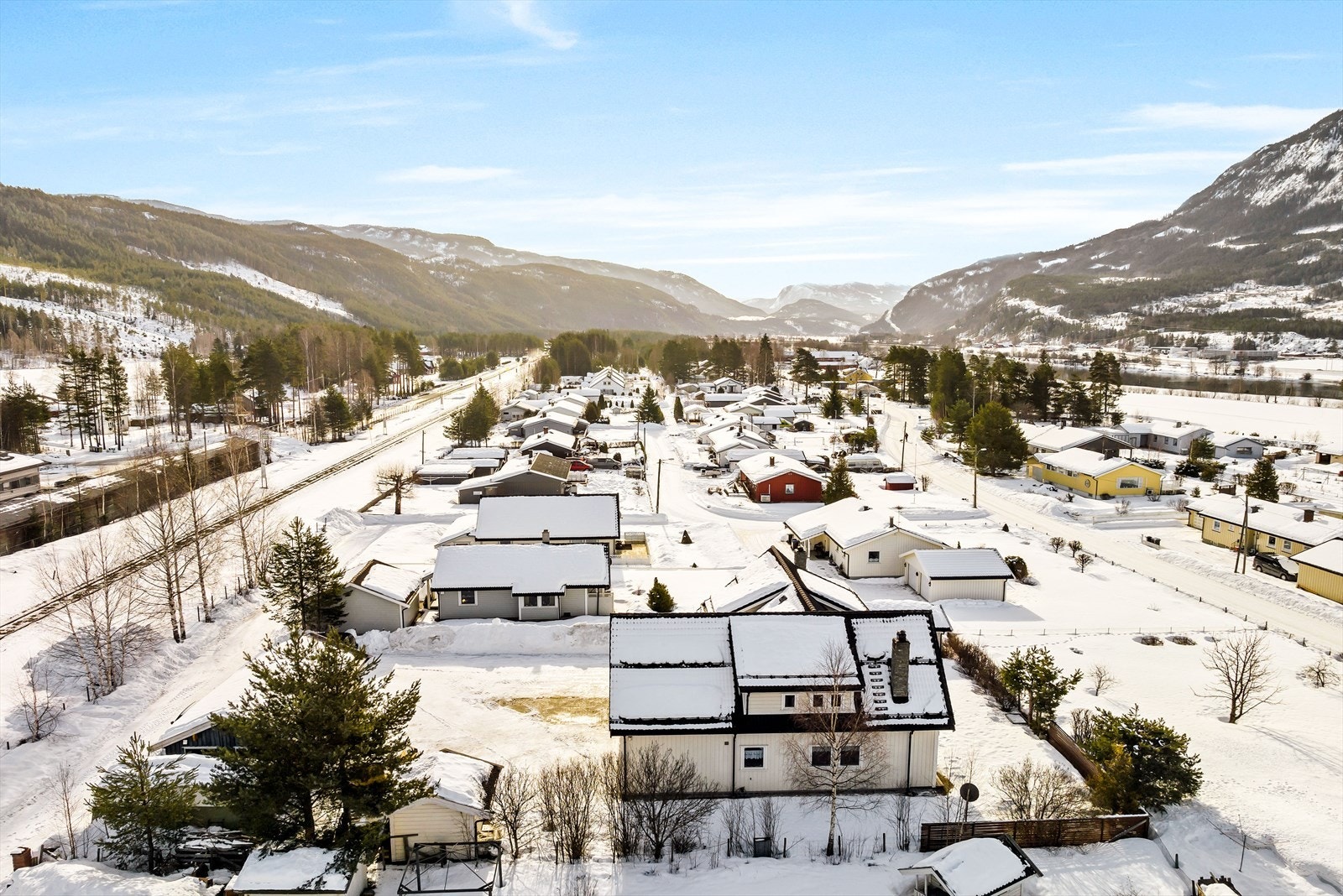 Boligen ligger i et trivelig nabolag. Galleribilde