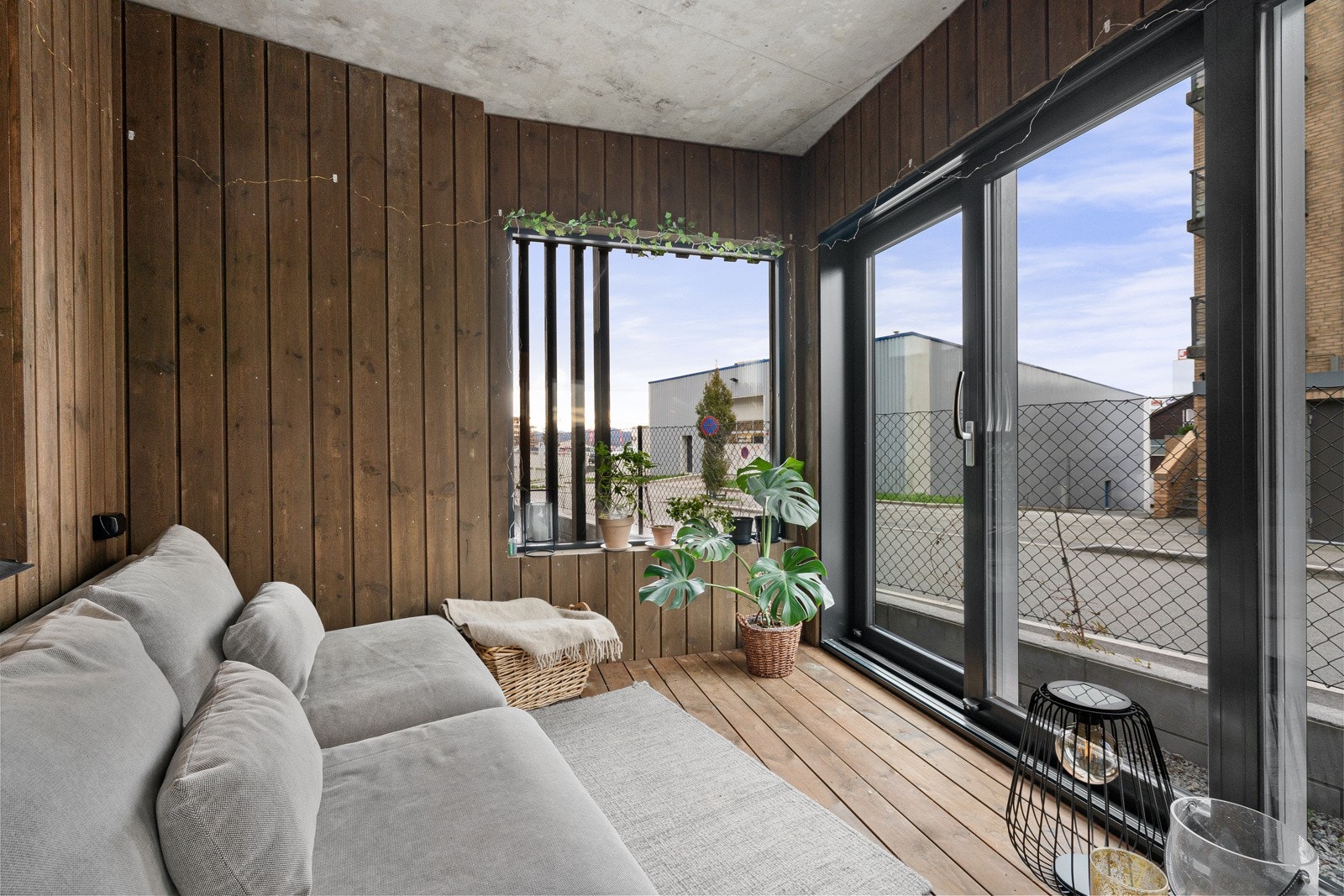 Innglasset terrasse på 8 kvm. Galleribilde