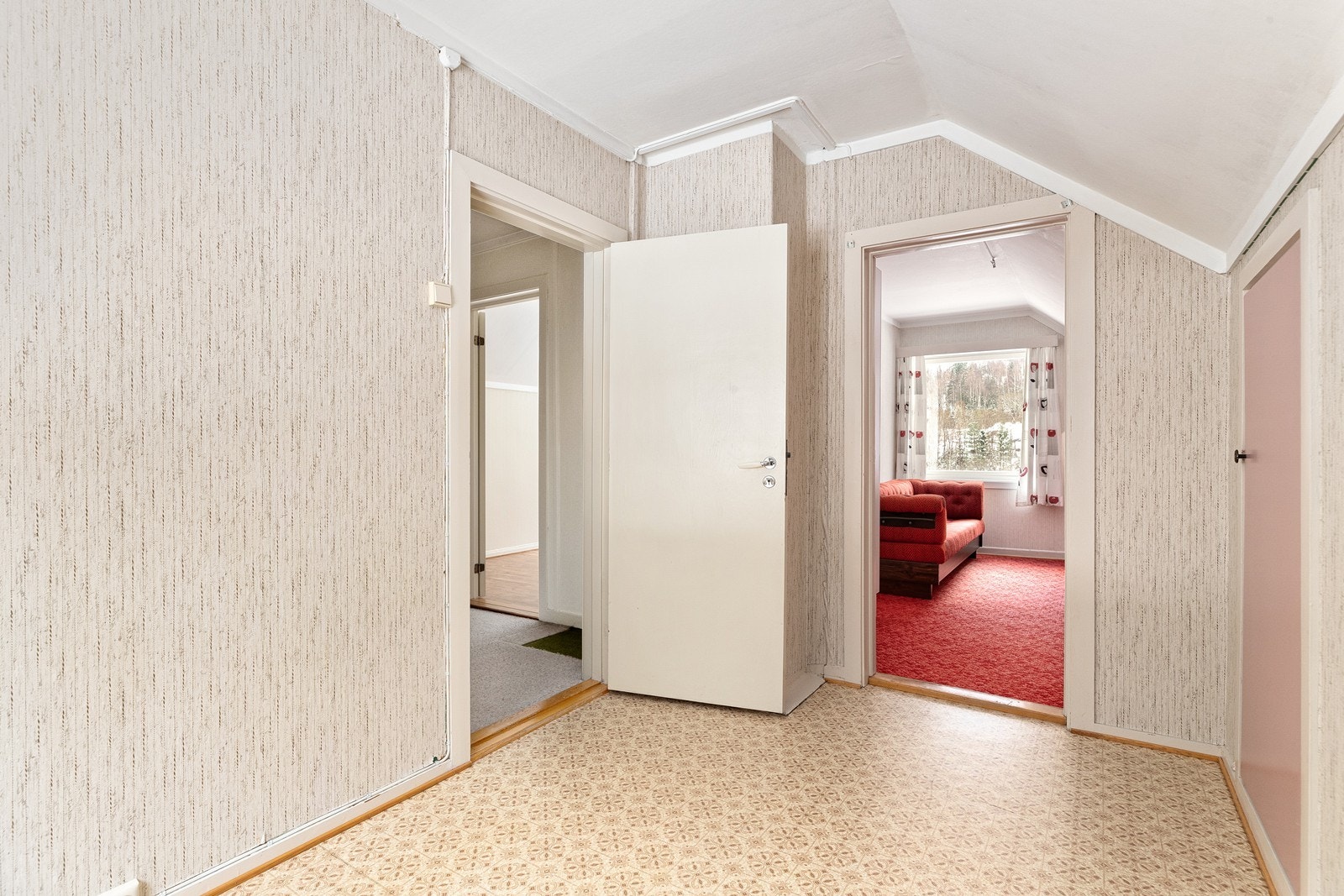 Det er adkomst til soverom nr3 via soverom nr 2 Galleribilde