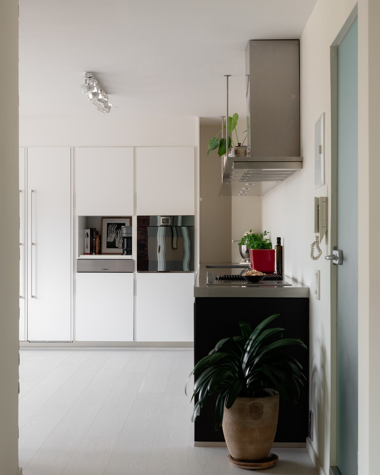 kjøl-/frysesskap er fra Gaggenau. Galleribilde