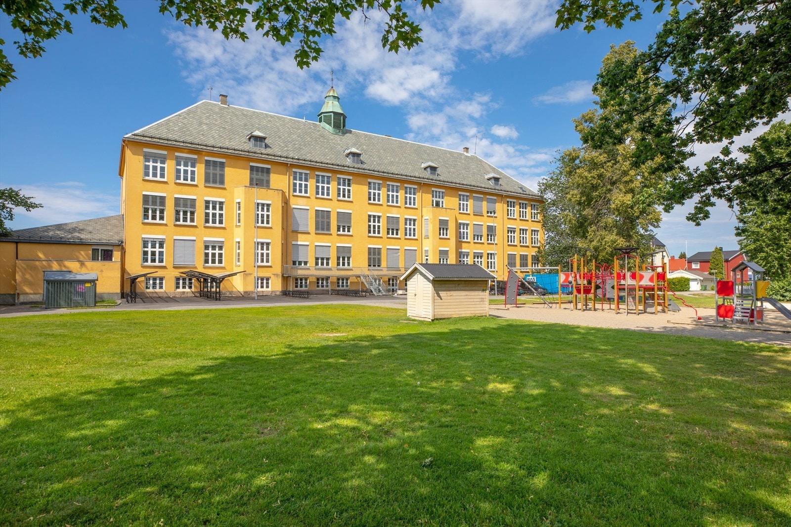 Volla Skole Galleribilde