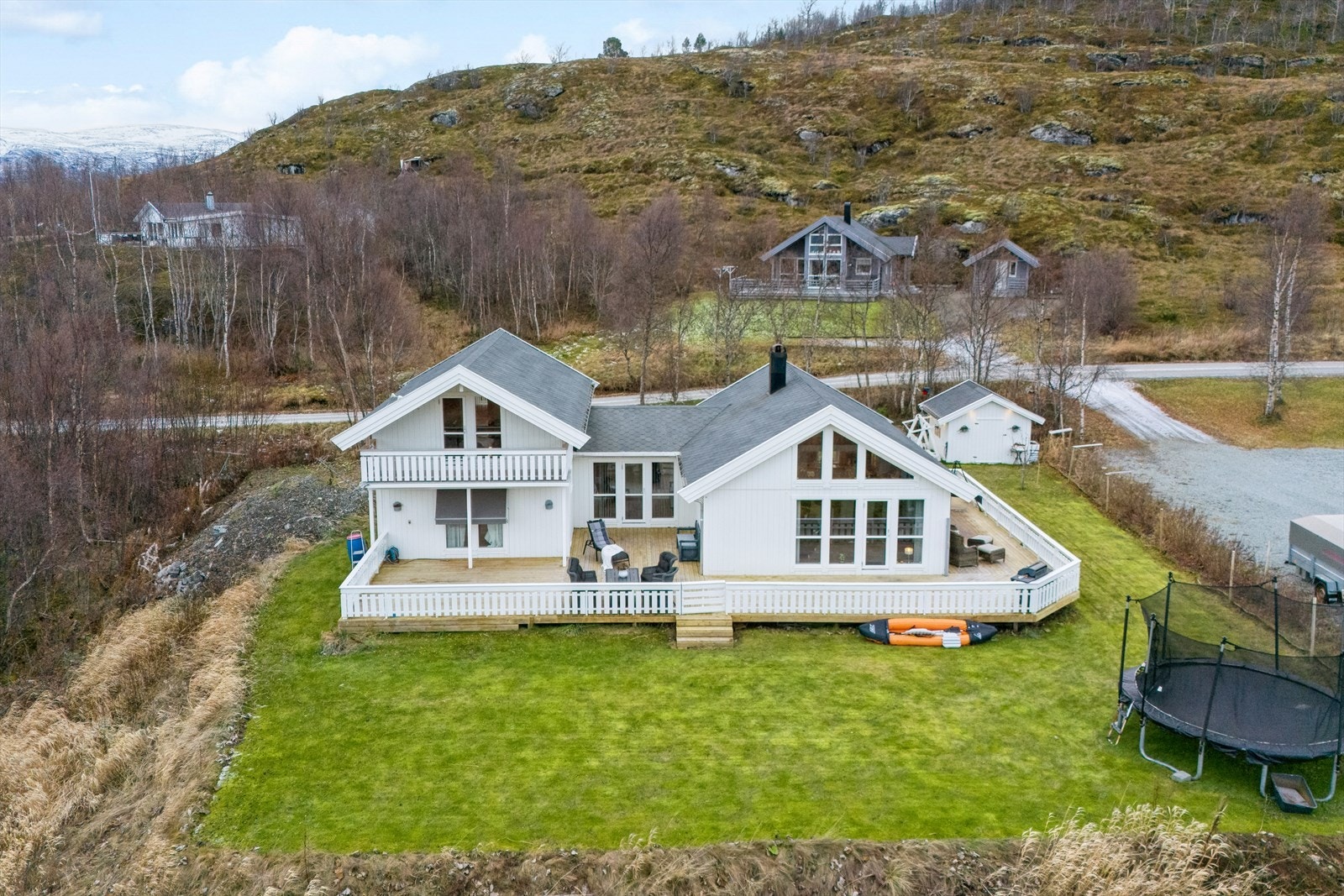 Velkommen til Naurstad - og denne sjeldne anledningen - en rålekker hytten fra 2016. Galleribilde