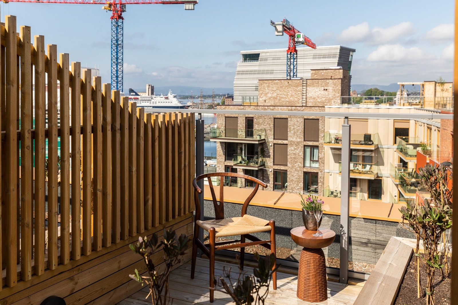 Privat parsell på fellestakterrasse. Galleribilde