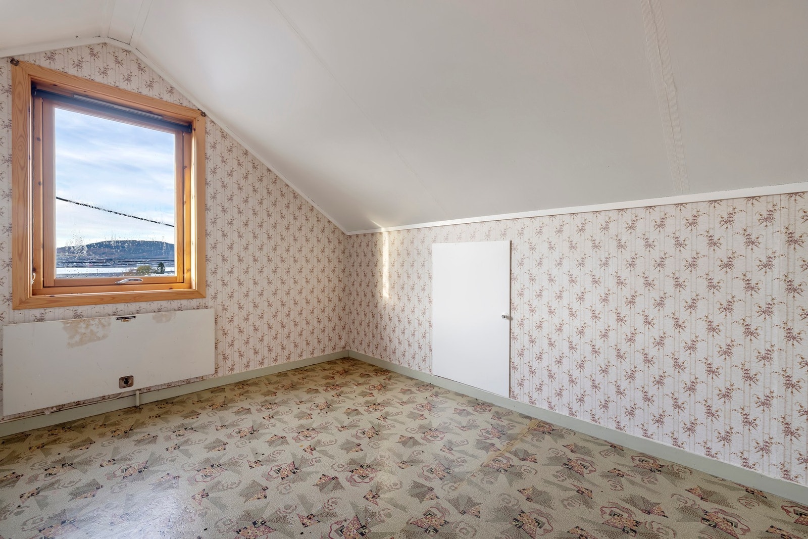 Soverom på loft Galleribilde
