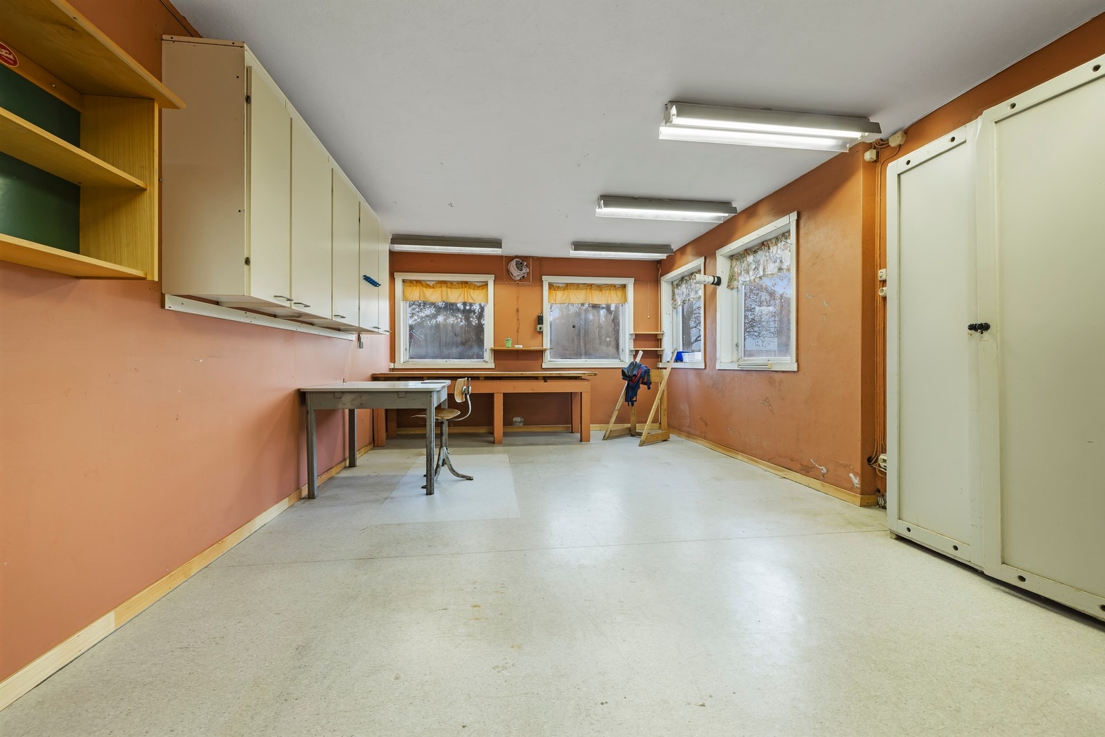 Hobbyrom/verksted i 1.etasje Galleribilde
