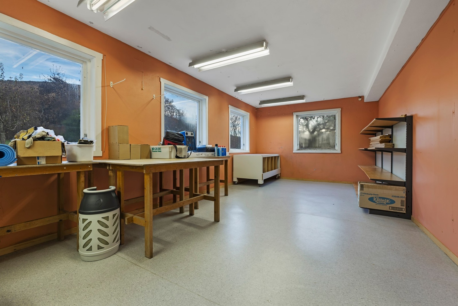 Hobbyrom/verksted i 1.etasje Galleribilde