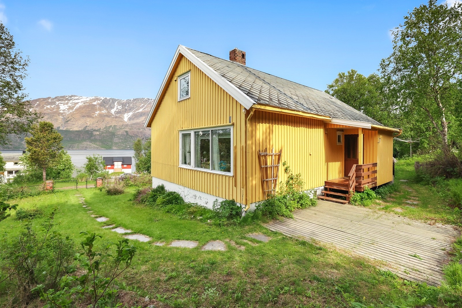 Fin utsikt fra eiendommen. Galleribilde