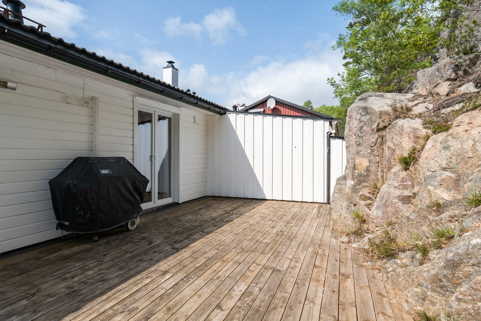 Terrasse på baksiden. Galleribilde