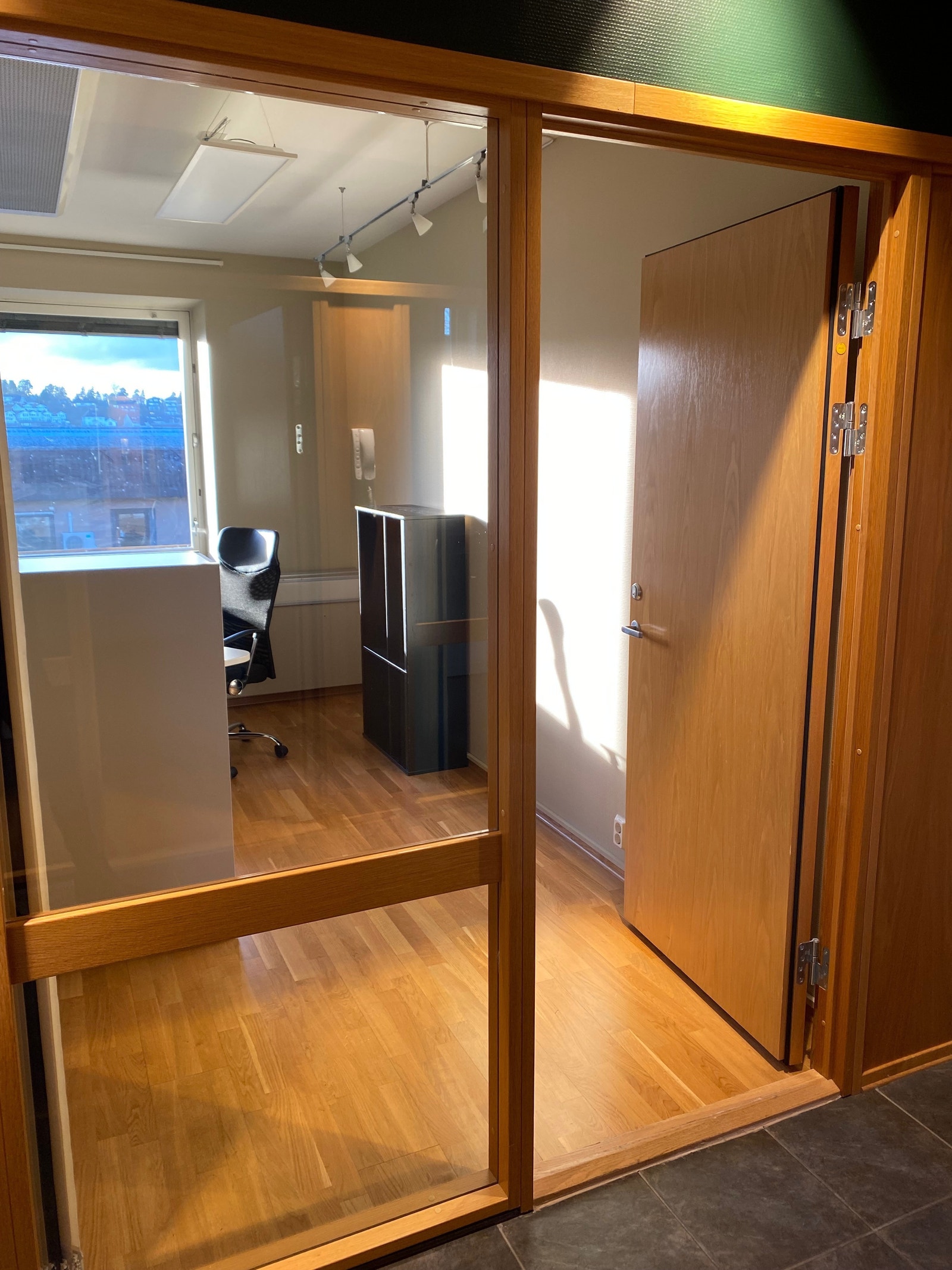 Cellekontor på ca. 9m² Galleribilde