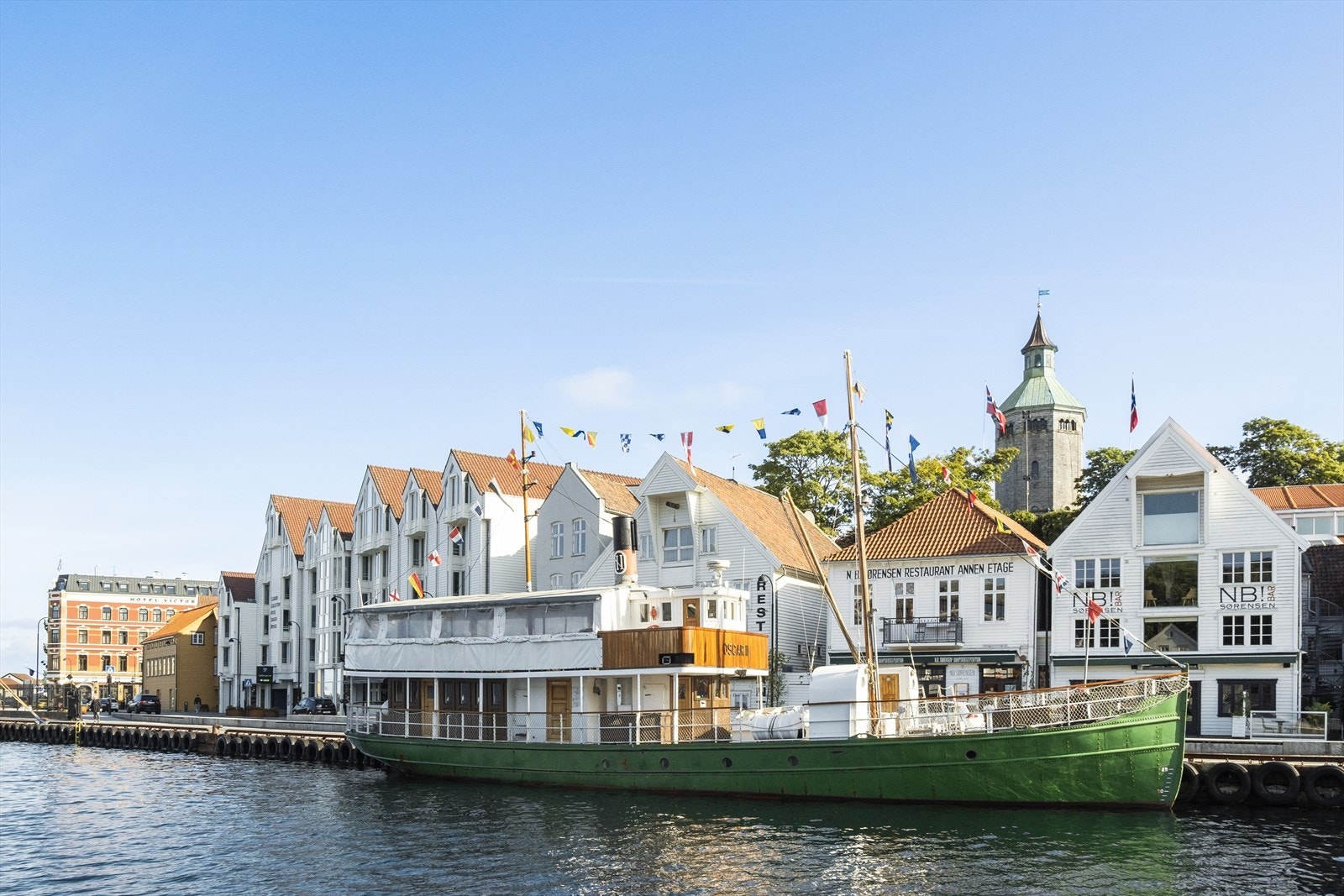 Fra leiligheten er det kort vei ned til Vågen og Stavanger sentrum Galleribilde