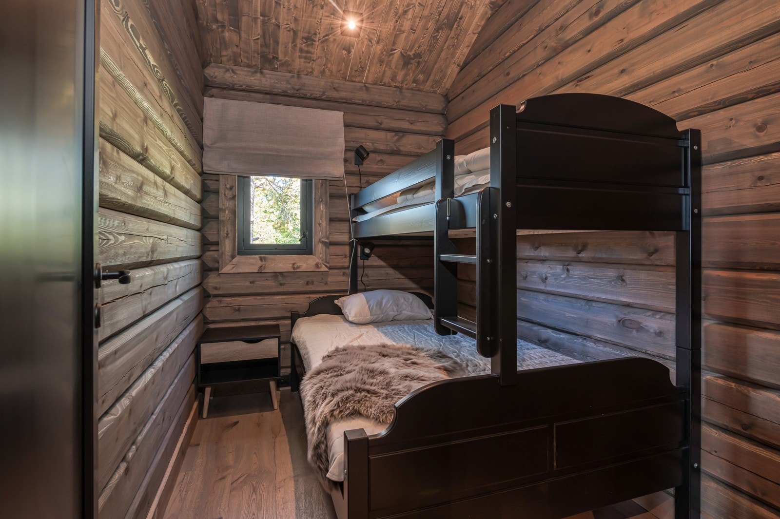 Eksempel på hytte som kan leveres. Visningshytte står like ved Fossan hyttefelt. Ta kontakt med megler for visning. Galleribilde