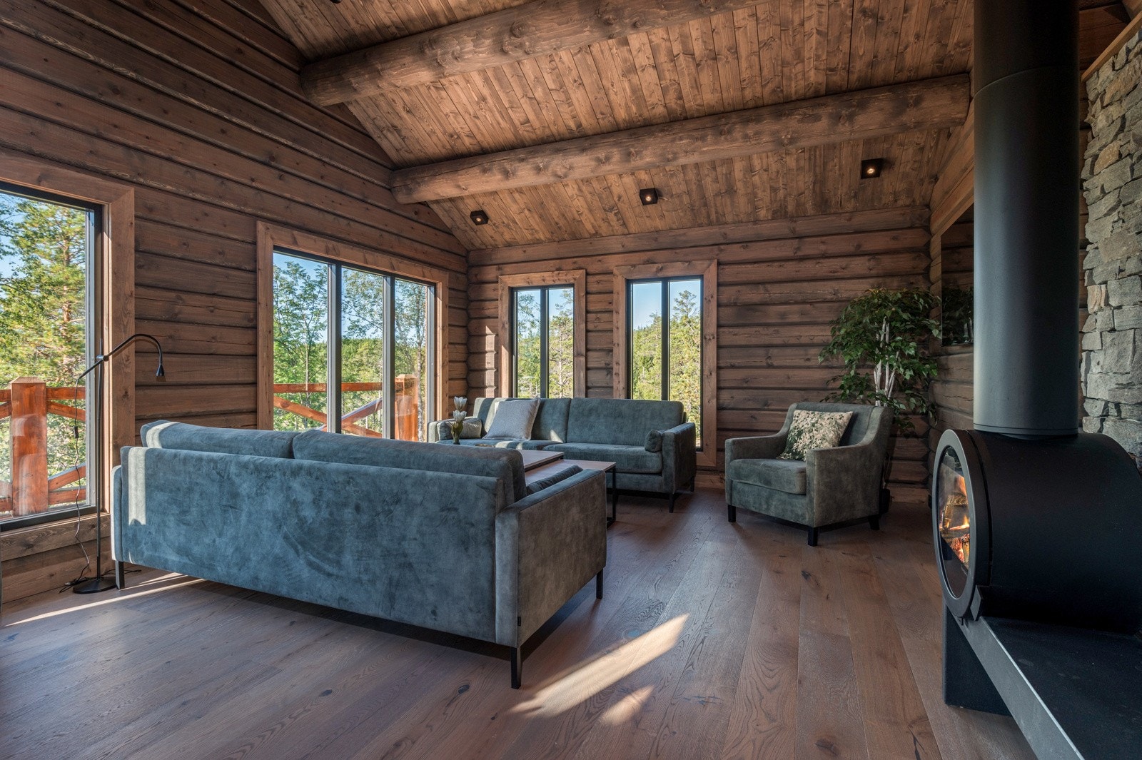 Eksempel på hytte som kan leveres. Visningshytte står like ved Fossan hyttefelt. Ta kontakt med megler for visning. Galleribilde