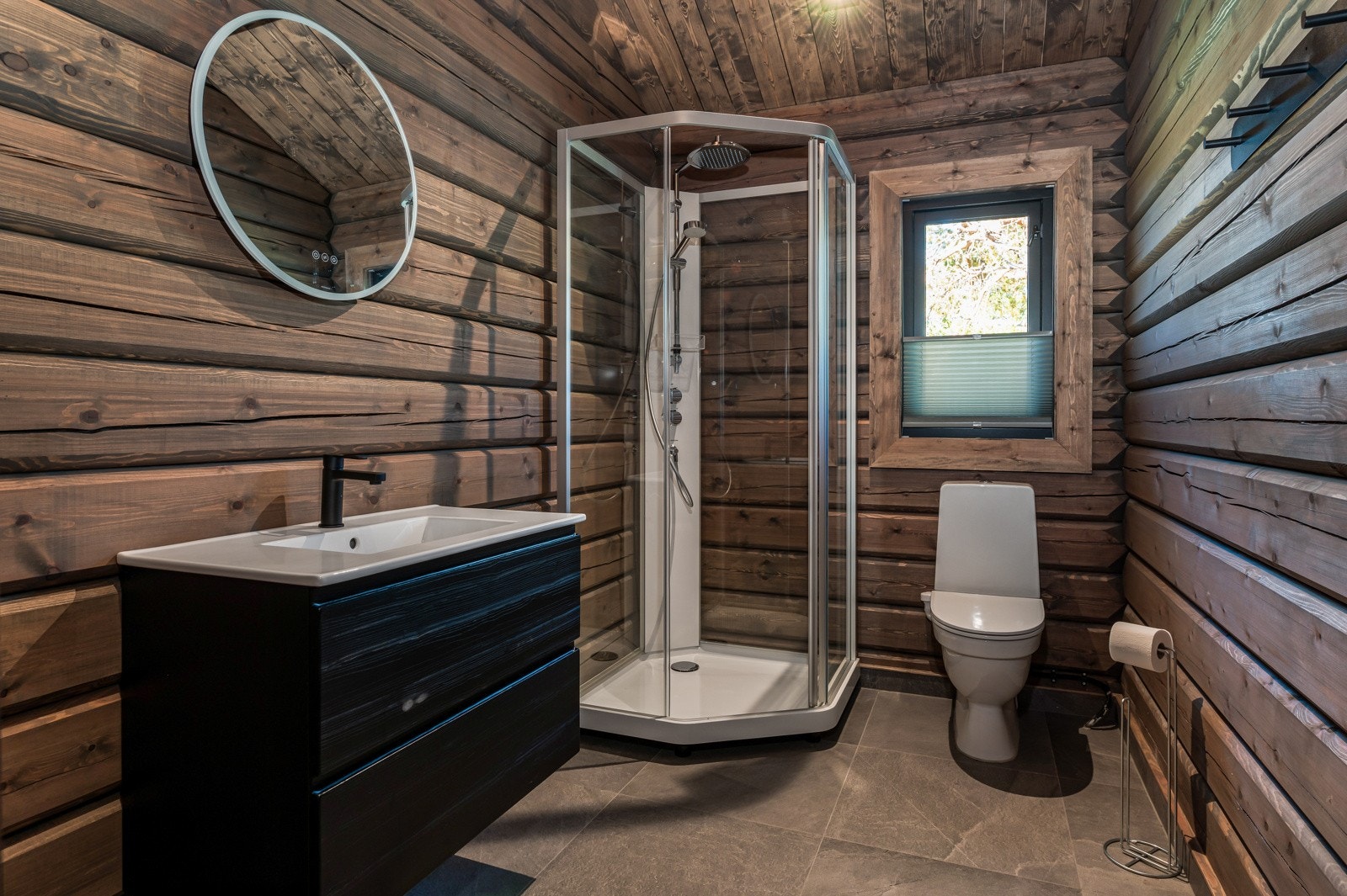 Eksempel på hytte som kan leveres. Visningshytte står like ved Fossan hyttefelt. Ta kontakt med megler for visning. Galleribilde