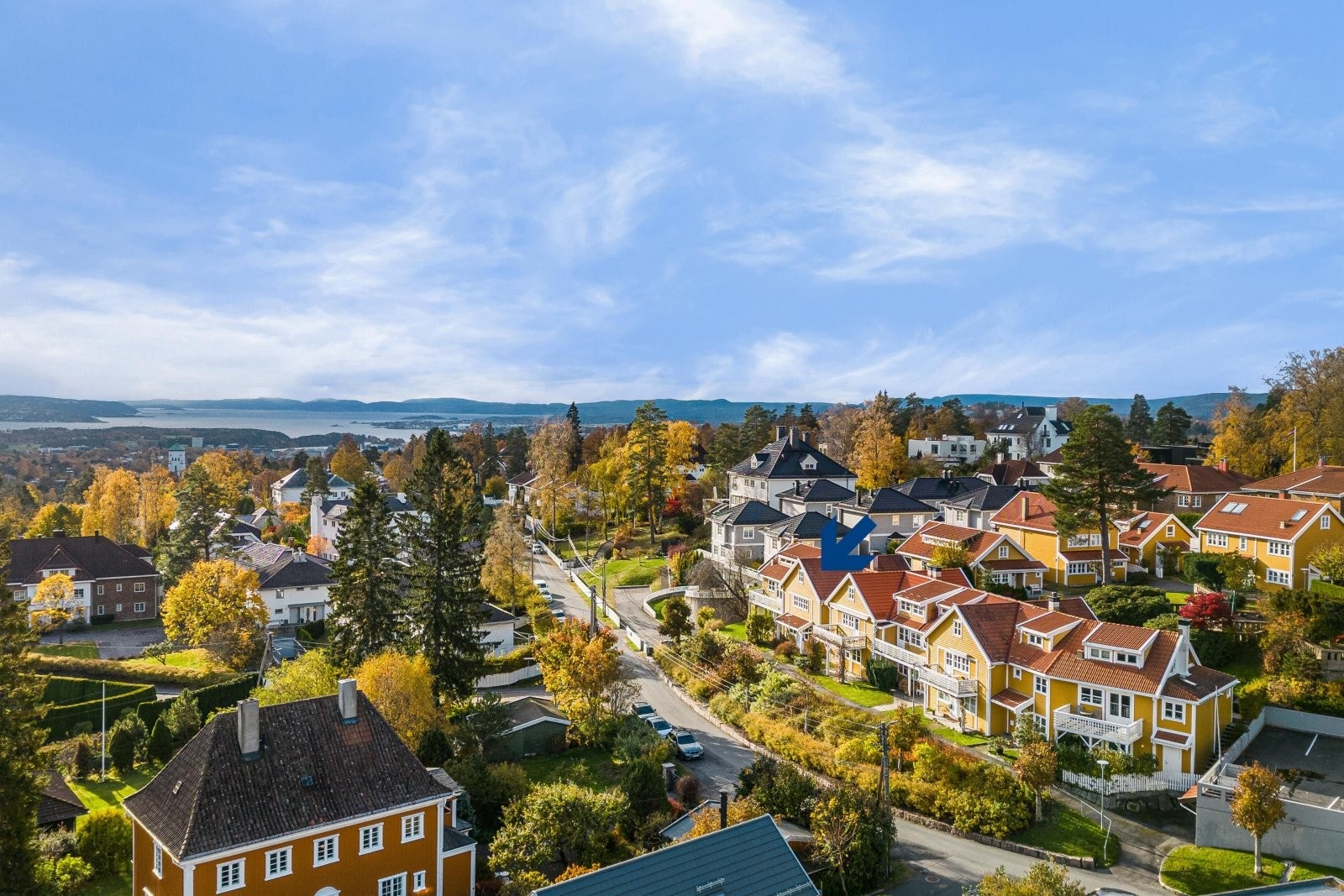 Etterspurt boligstrøk på Slemdal med kort avstand til det meste. Galleribilde