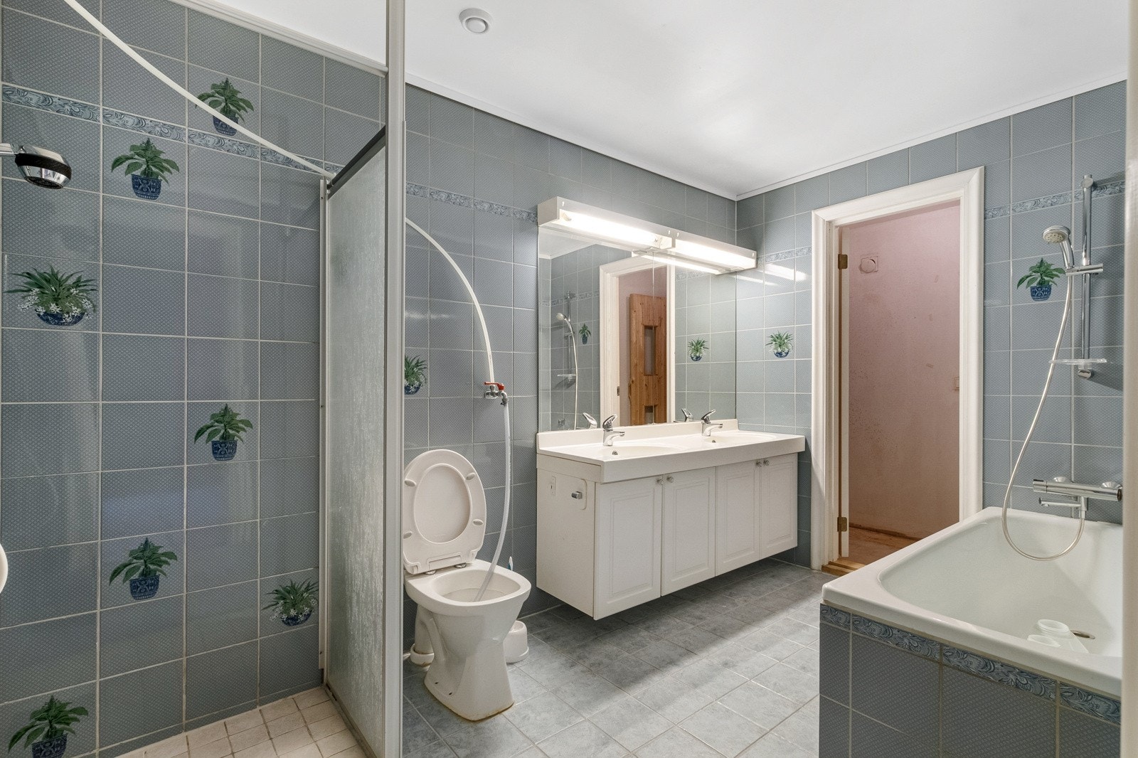 Badet i underetasjen. Galleribilde