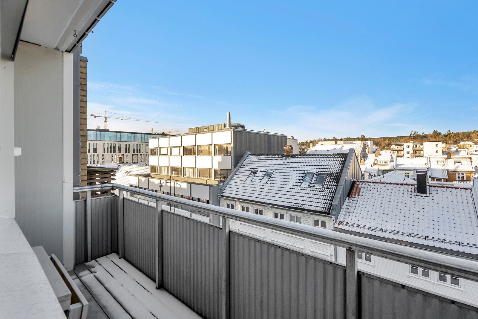 Balkong med plass til utemøblement Galleribilde