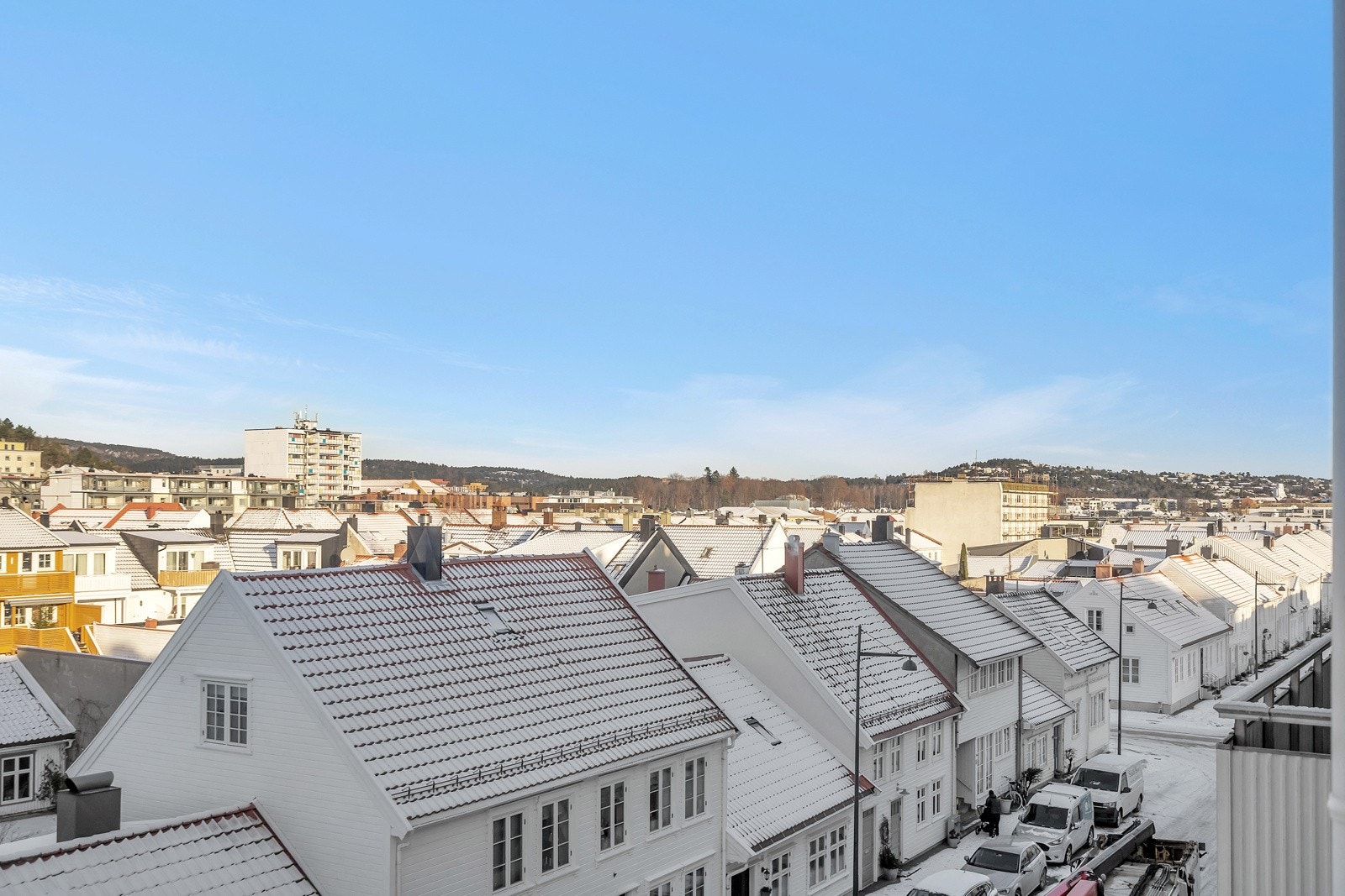 På sommerstid har man sola til langt på ettermiddag- og kveld Galleribilde