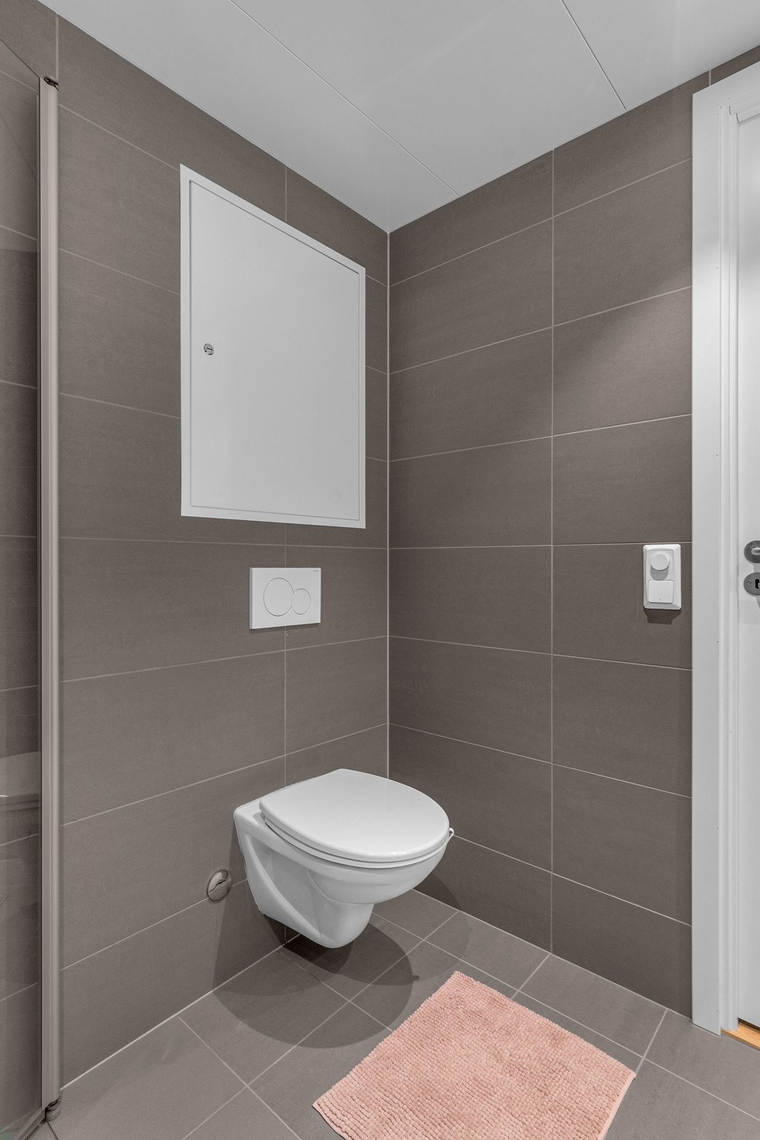 Det er vannbåren gulvvarme på badet. Galleribilde