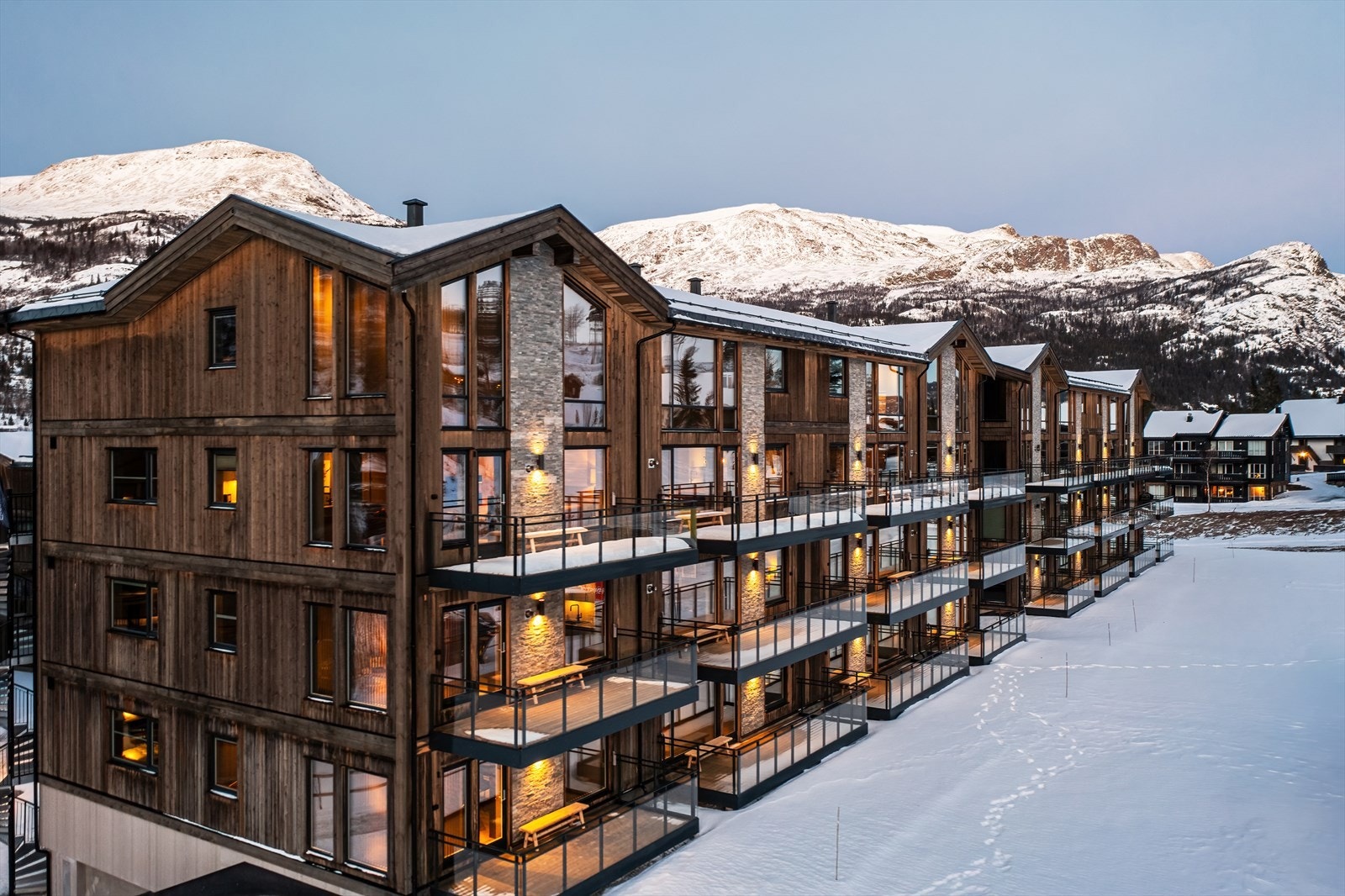 Leiligheten ligger på topplan og går over 2 etasjer. Galleribilde