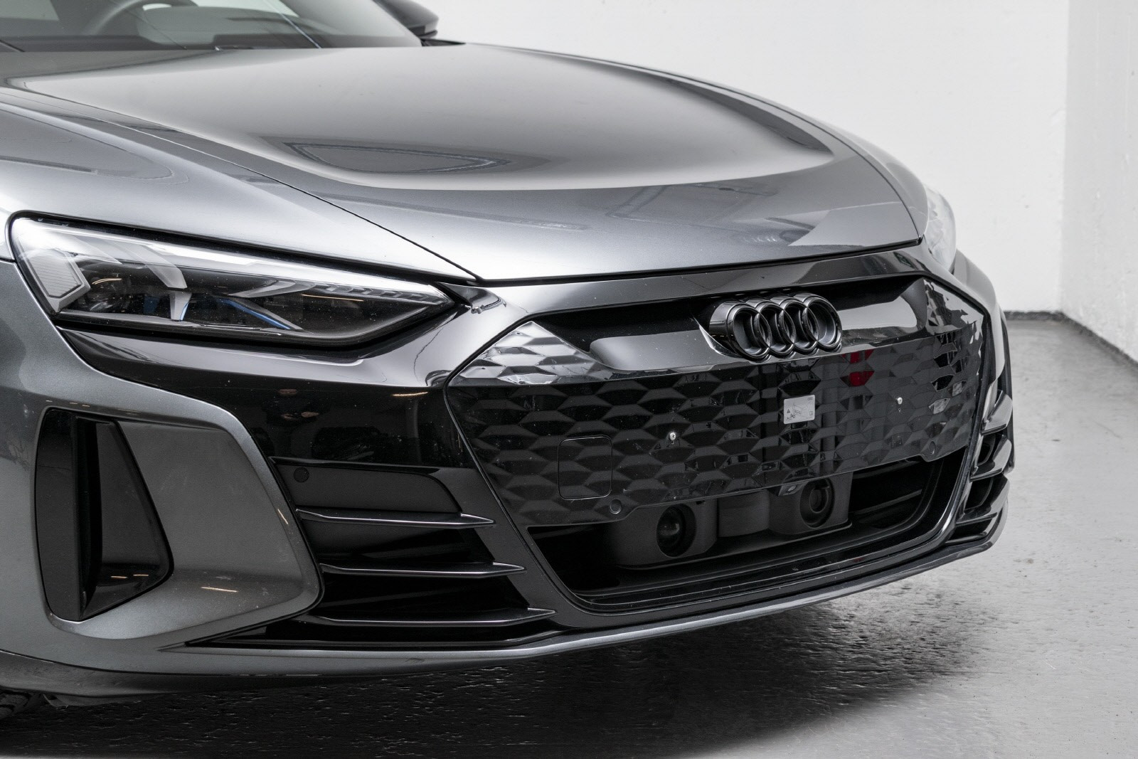 Bilde 2 av Audi e-tron GT