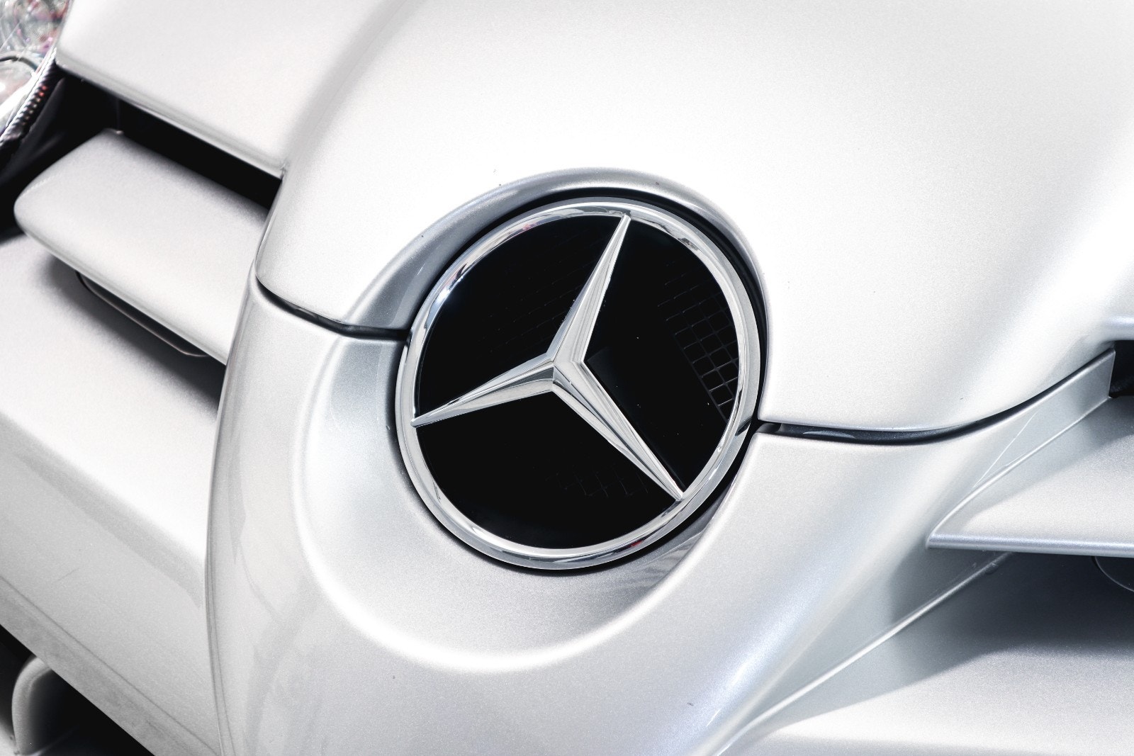 Mercedes-Benz SLR 18