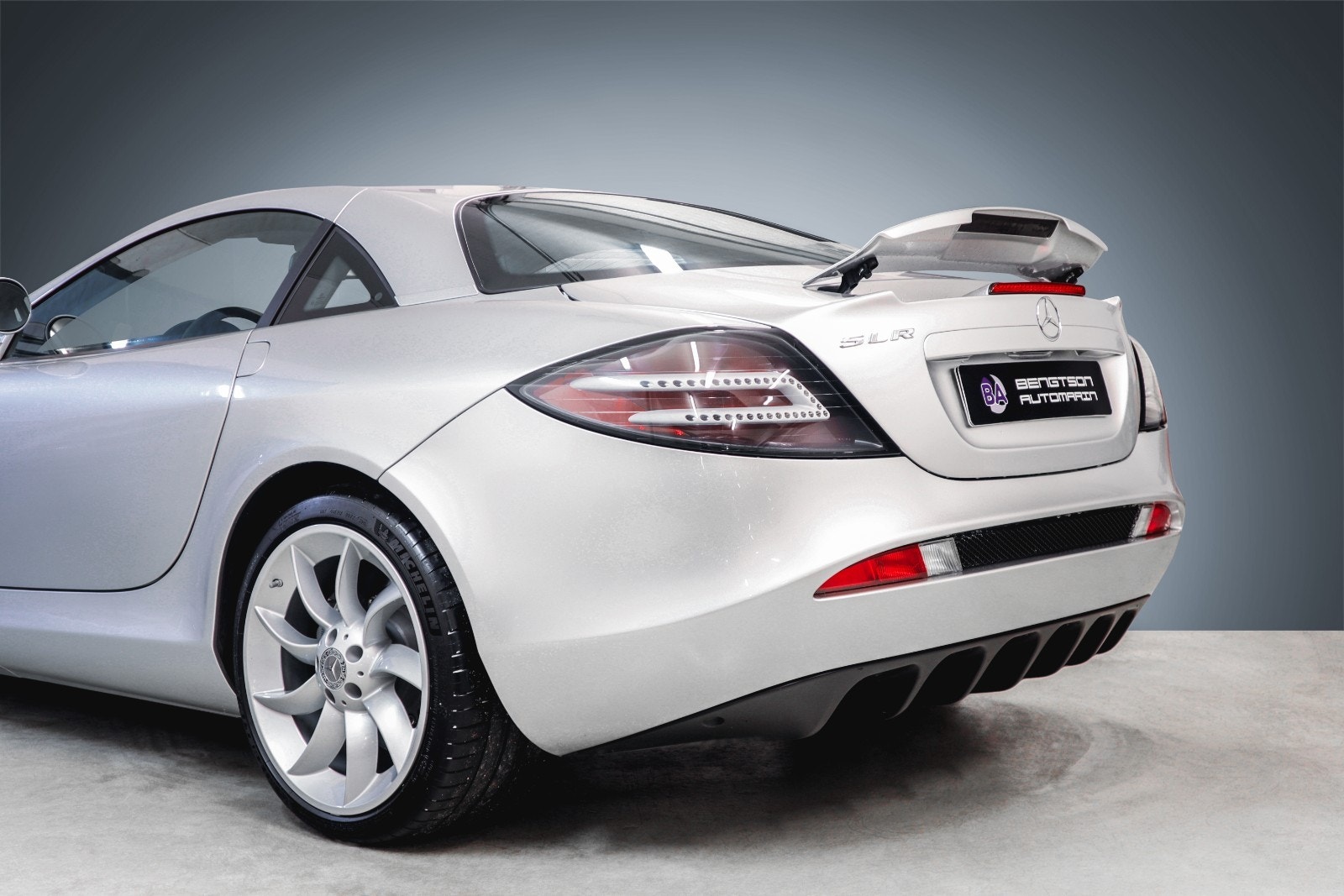 Mercedes-Benz SLR 9