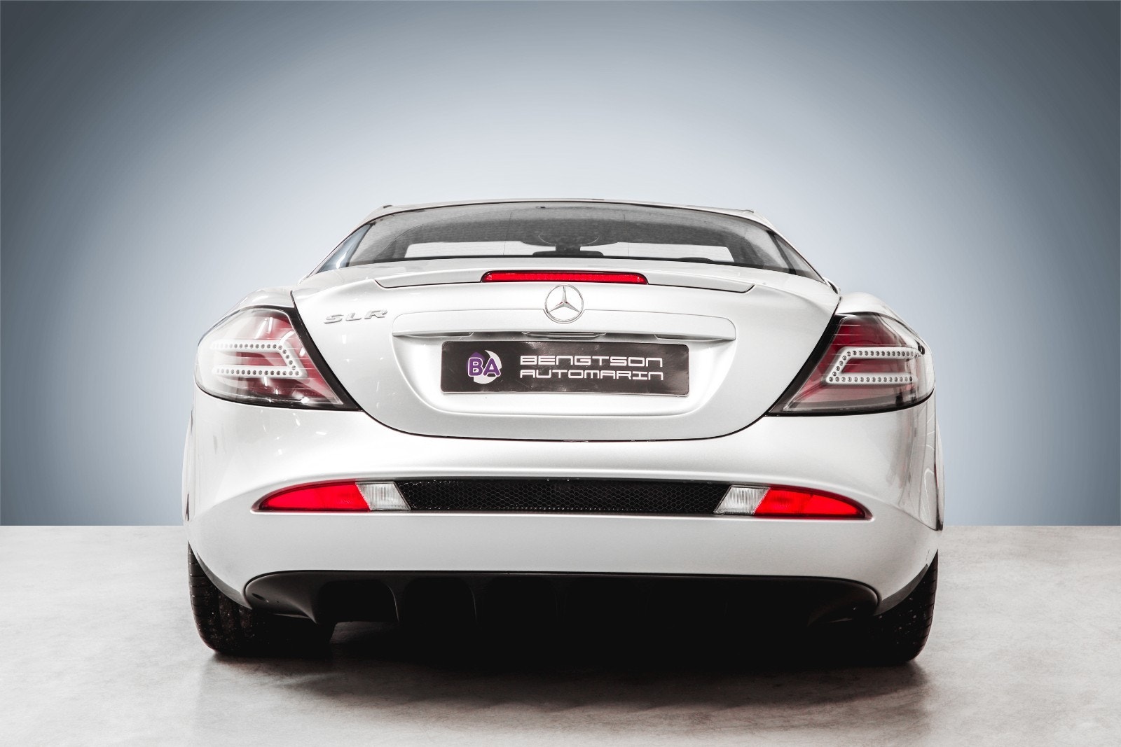 Mercedes-Benz SLR 11