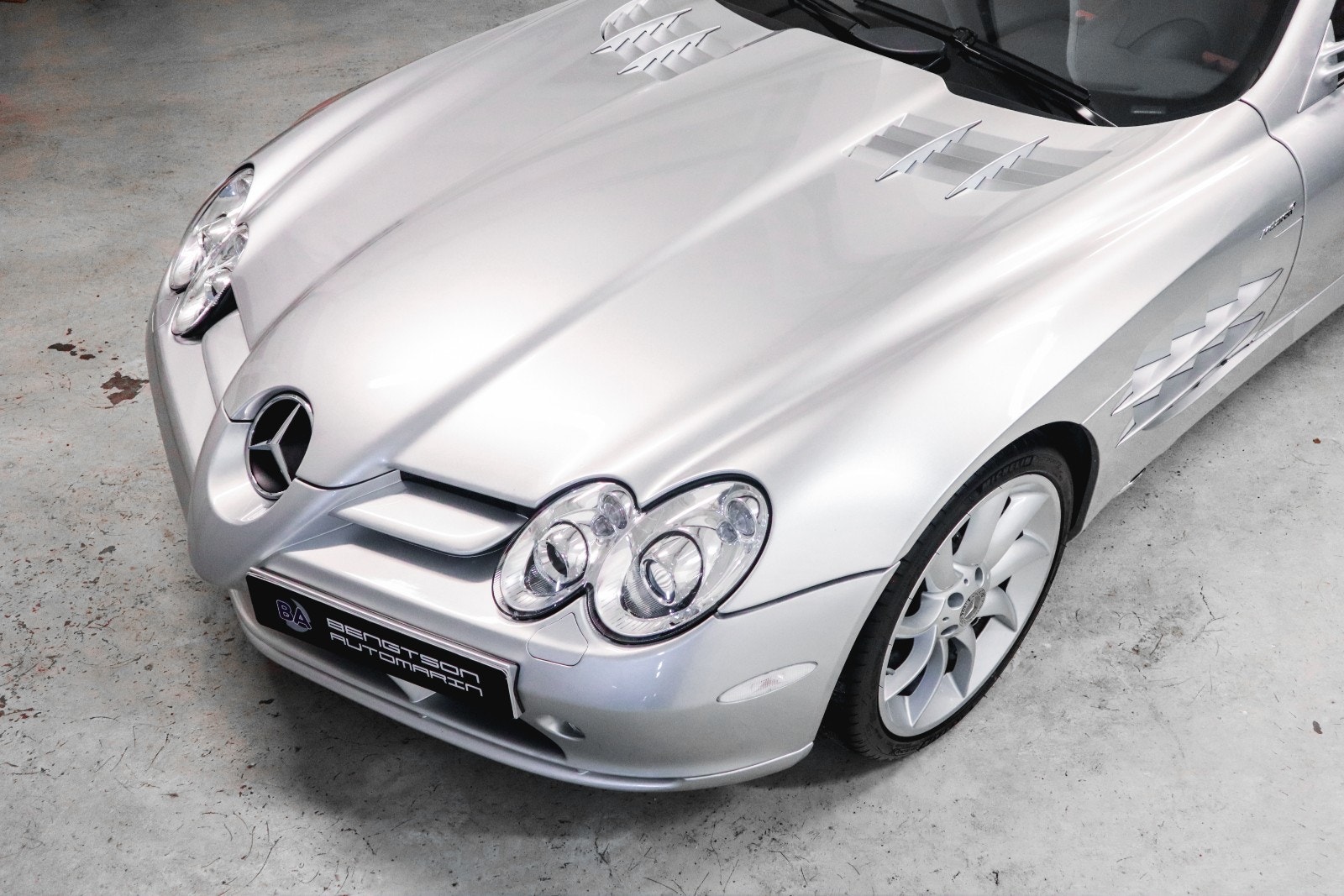 Mercedes-Benz SLR 17
