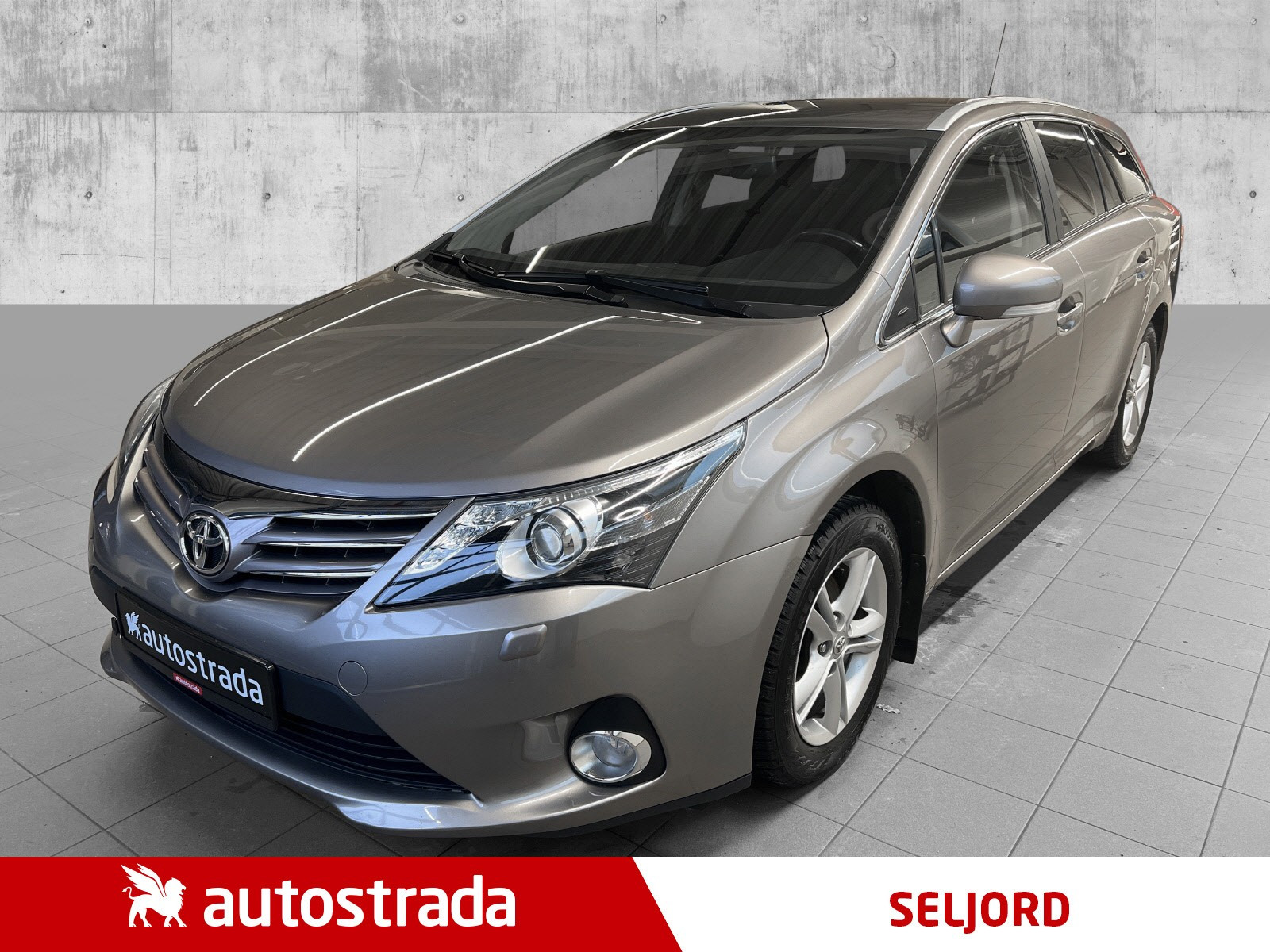 Toyota Avensis 2,0 D-4D 124hk Advance , Krok, Defa, Navi, 2014, 141 800 km, kr 119 000,-
