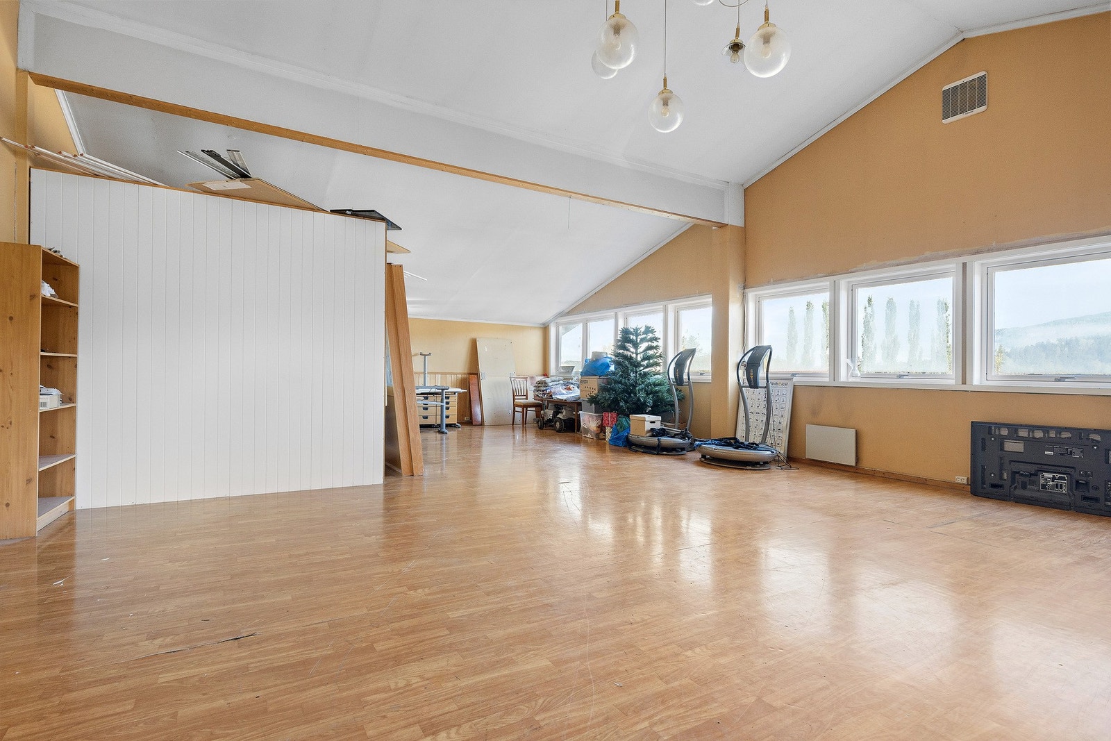 Mulighet for kontorlandskap i 2 etasje Galleribilde