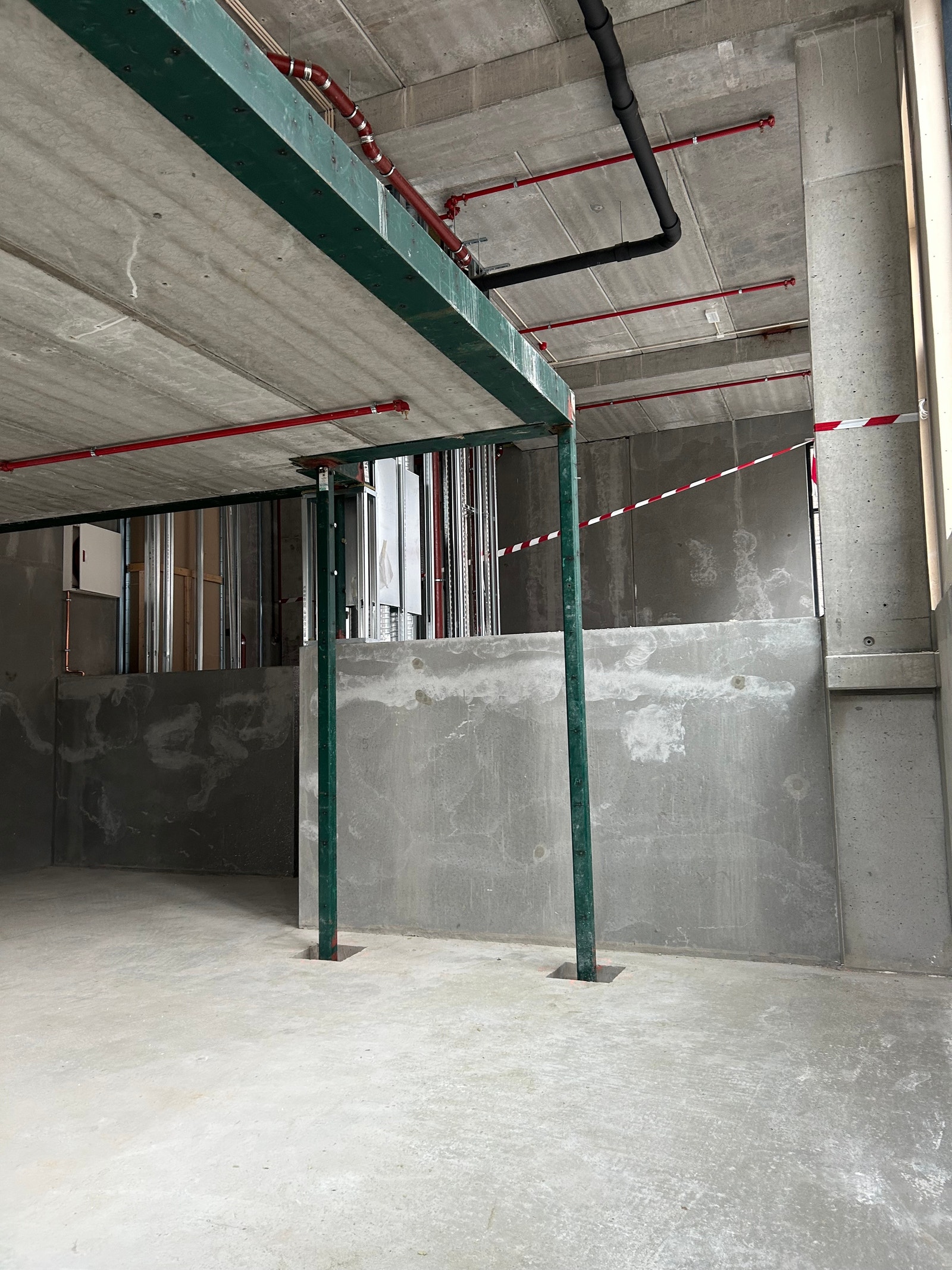 Fra underetasjen mot hovedinngang. Galleribilde