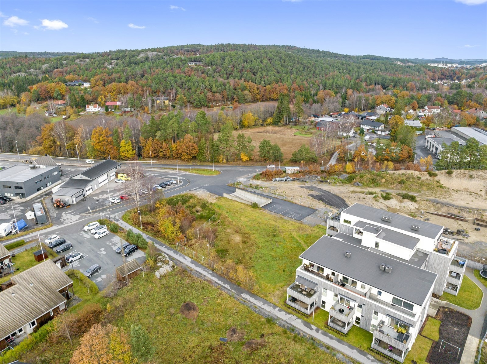 DJI_20231107123829_0004_D.jpg Galleribilde