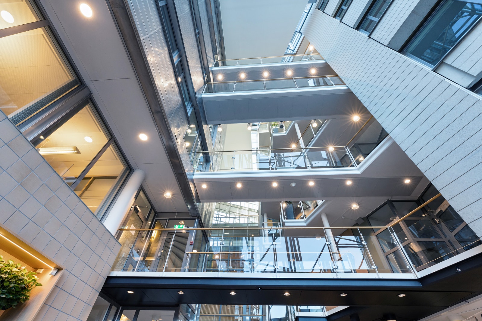 Flott stort atrium Galleribilde