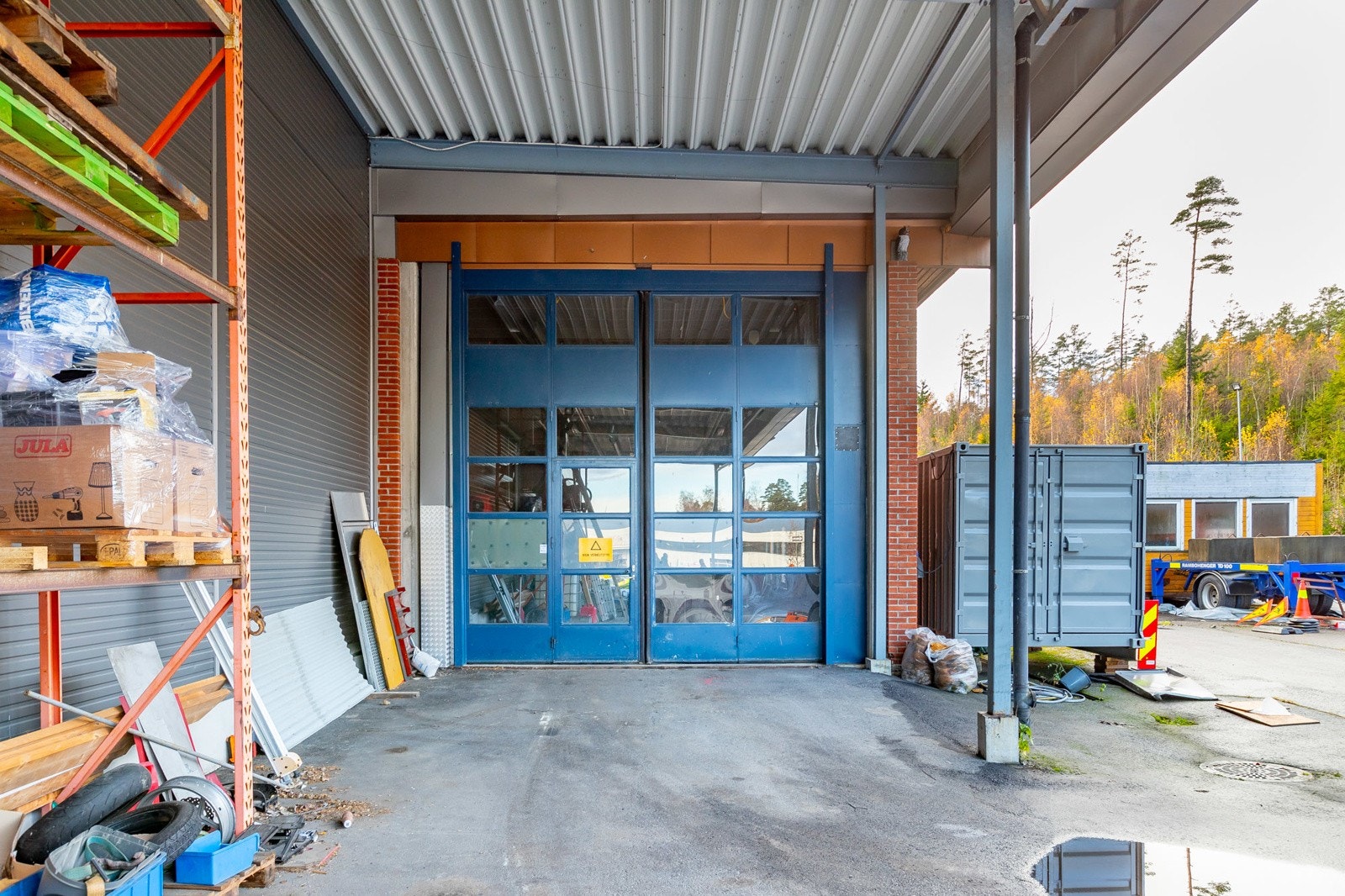 Stabburveien-6-utkjøringsport fra det ene verkstedet Galleribilde