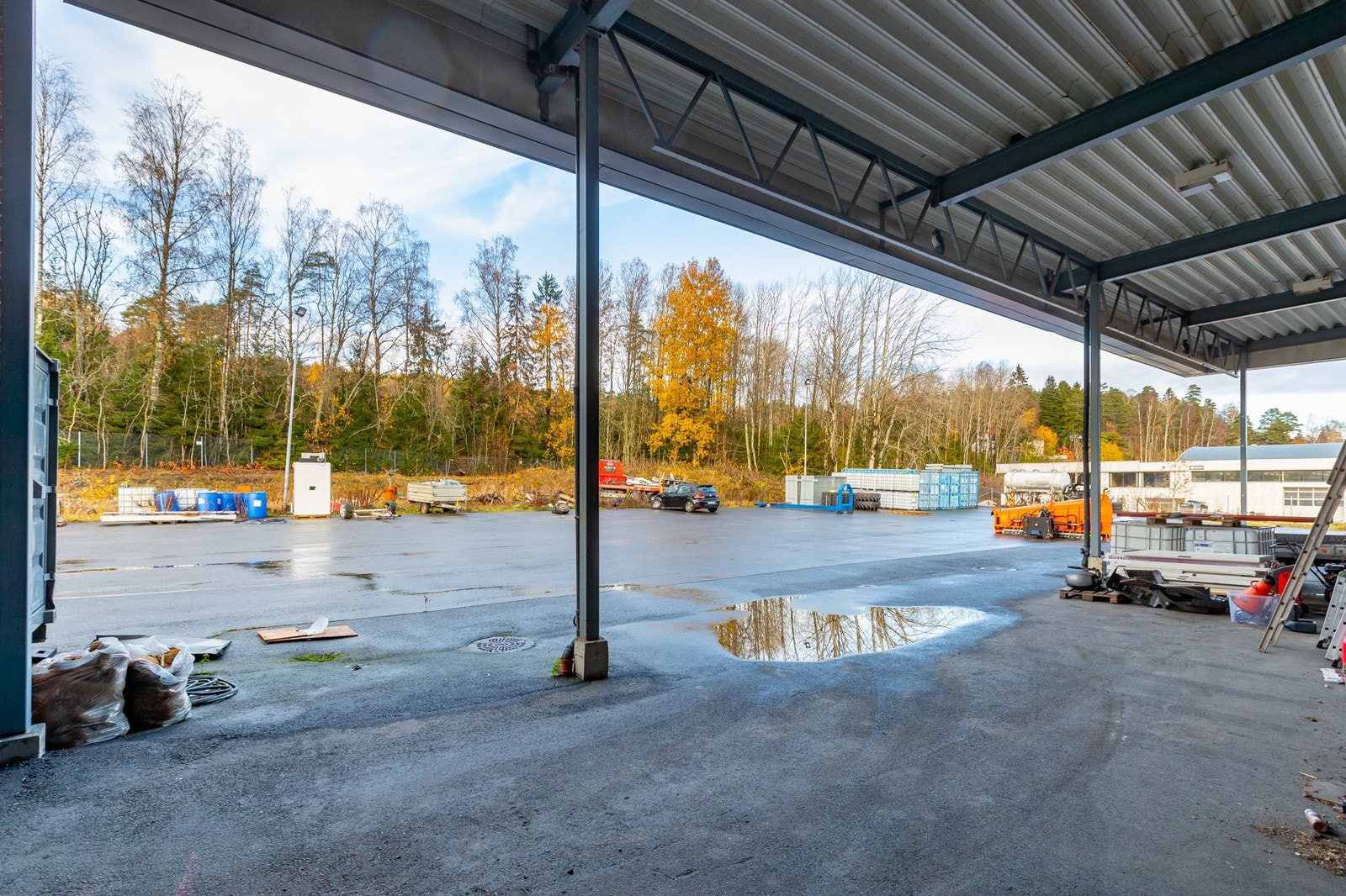 Stabburveien-6- stor "bakgård" med utviklingsuligheter Galleribilde