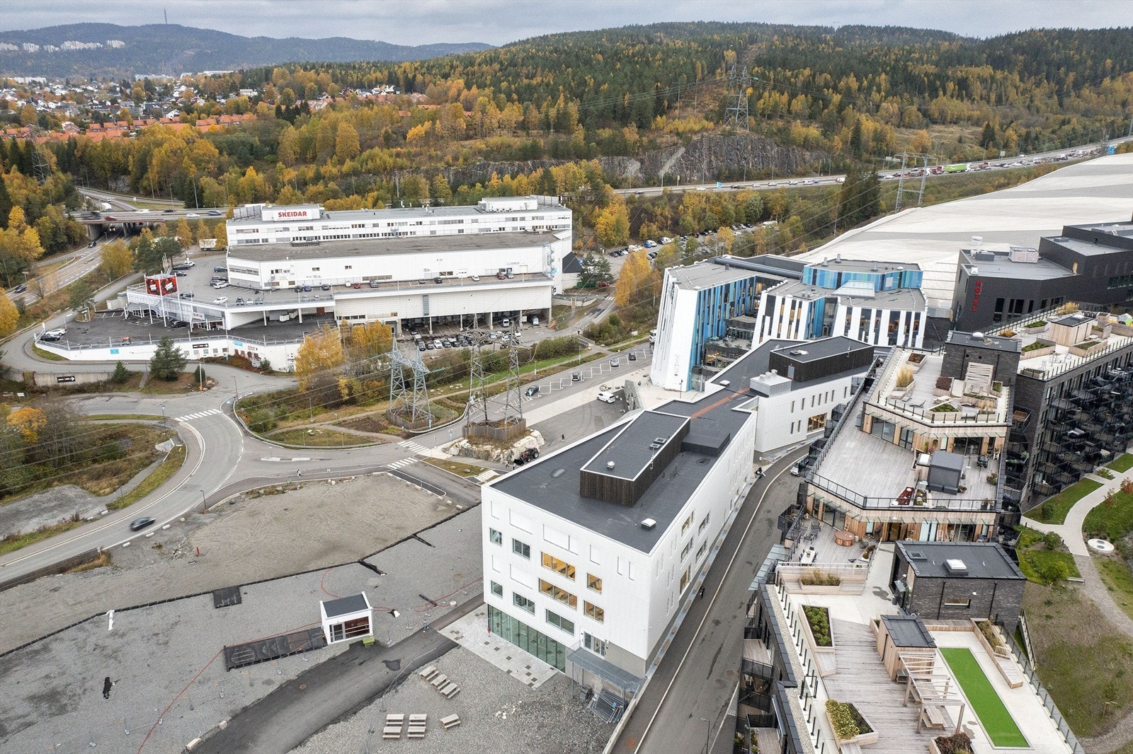 Kort vei til E6 og Lørenskog togstasjon Galleribilde