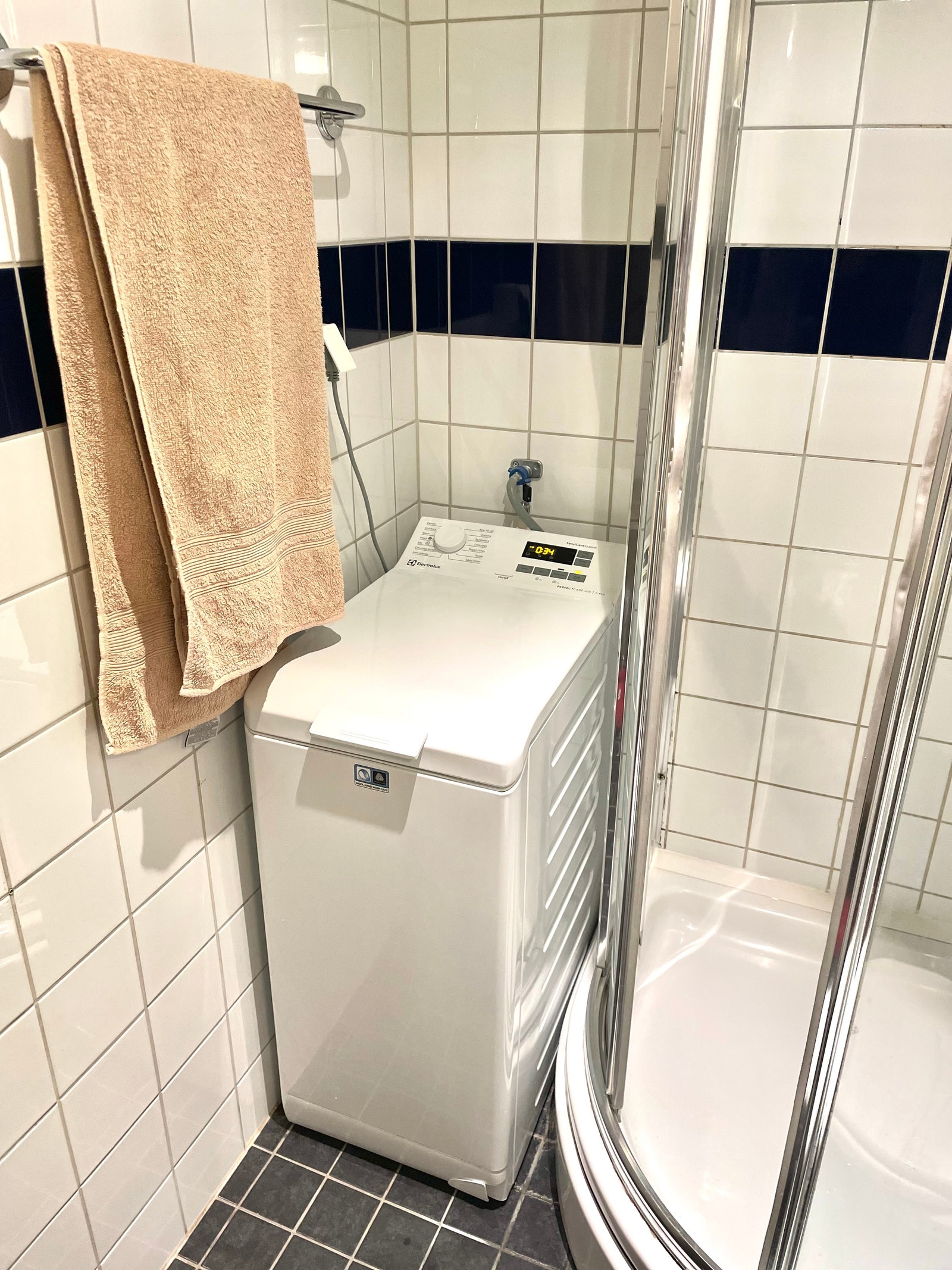 Bathroom 2 Galleribilde