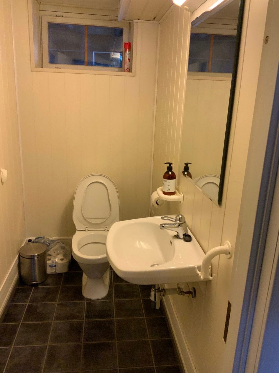 Noen bofellesskap har separat toalett Galleribilde